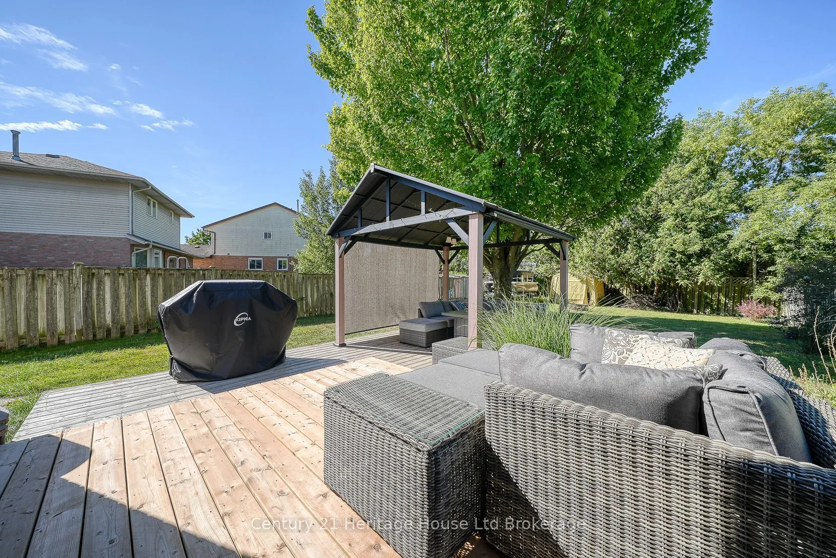 5 Mohican Drive