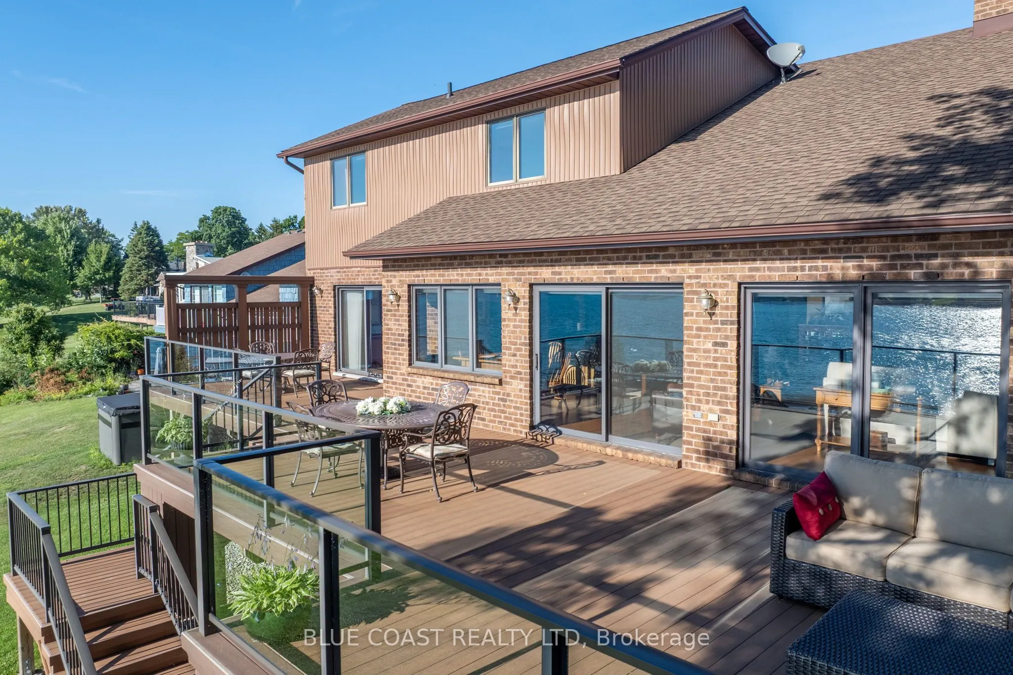 1031 St Clair Parkway