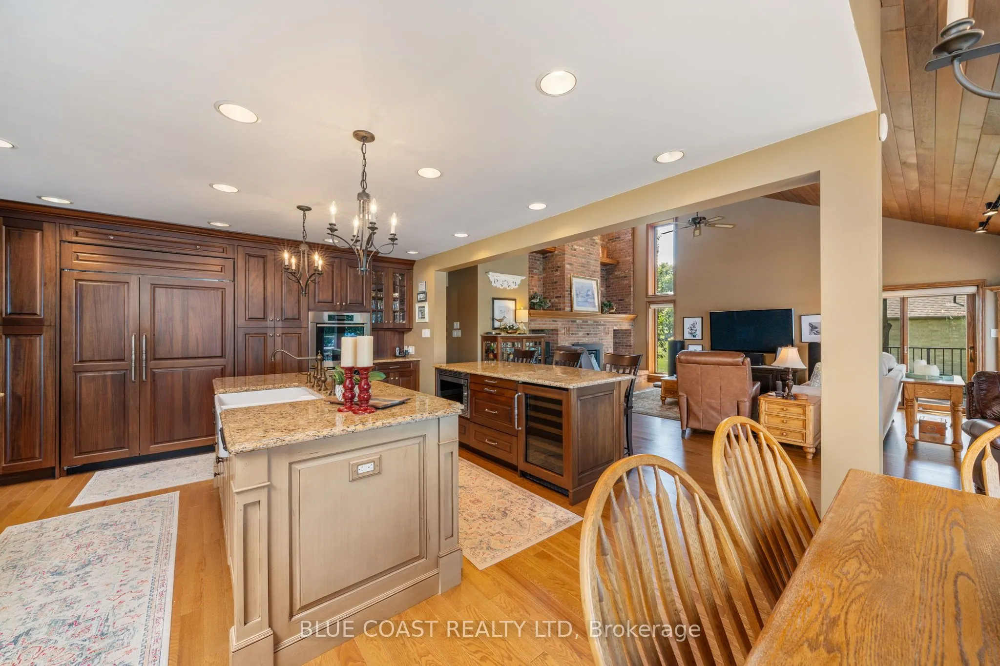 1031 St Clair Parkway