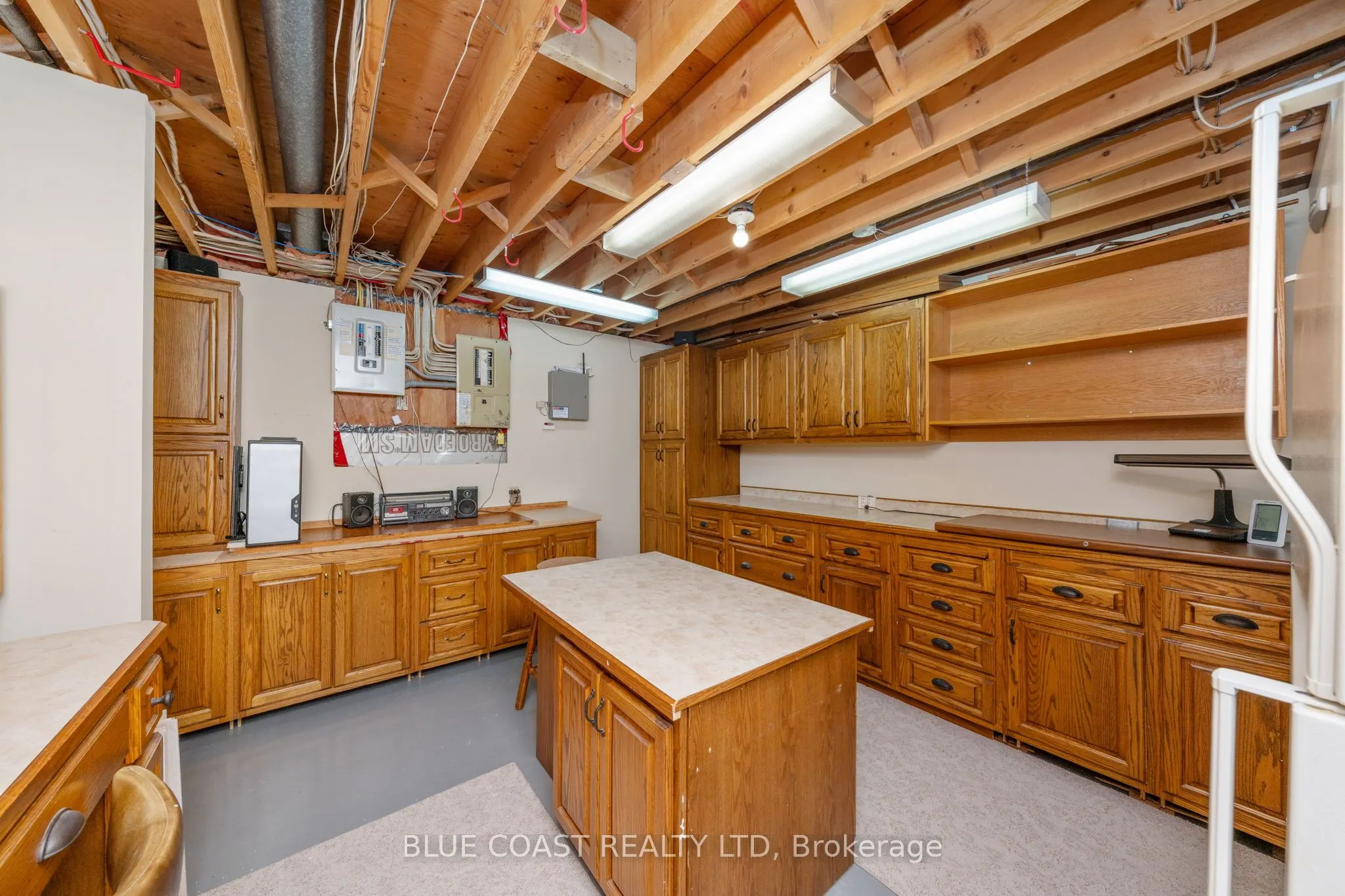 1031 St Clair Parkway