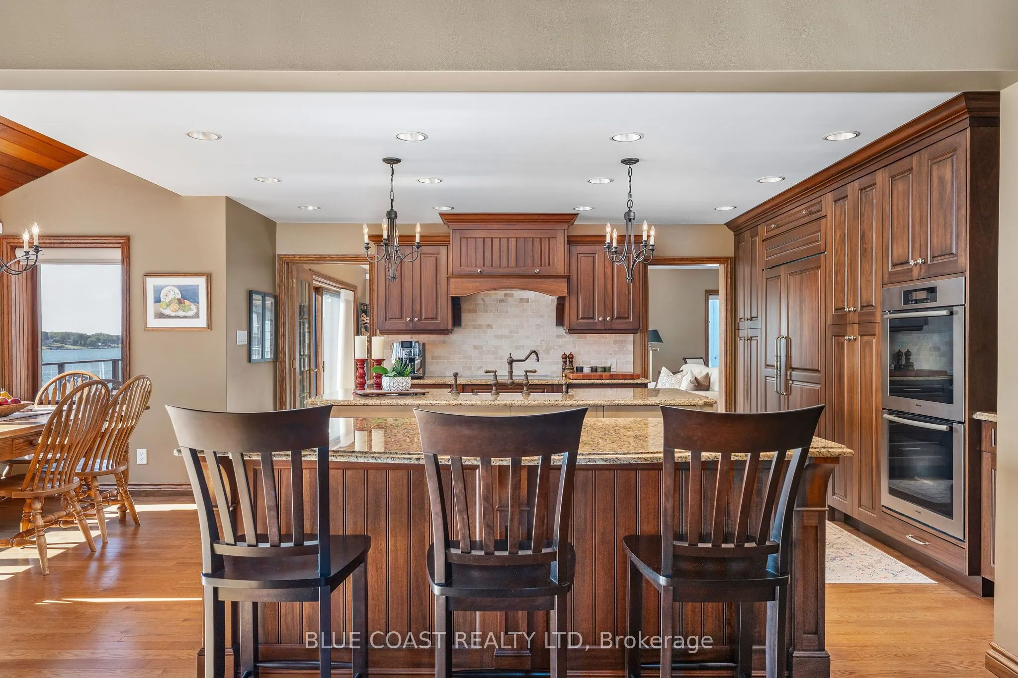 1031 St Clair Parkway