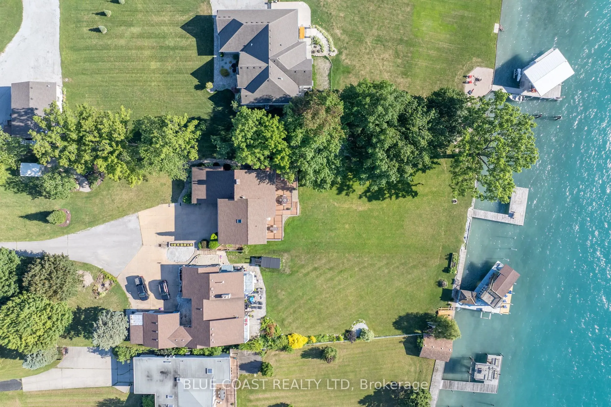 1031 St Clair Parkway