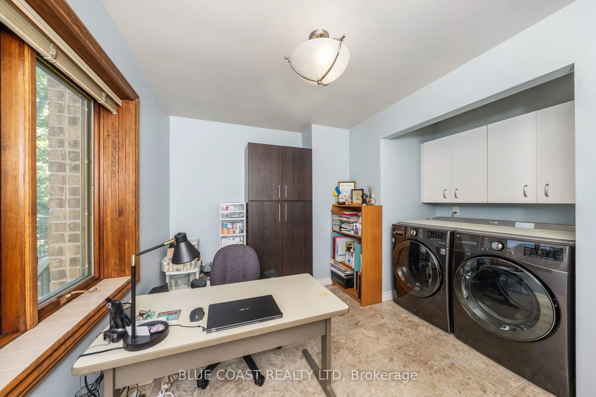 1031 St Clair Parkway