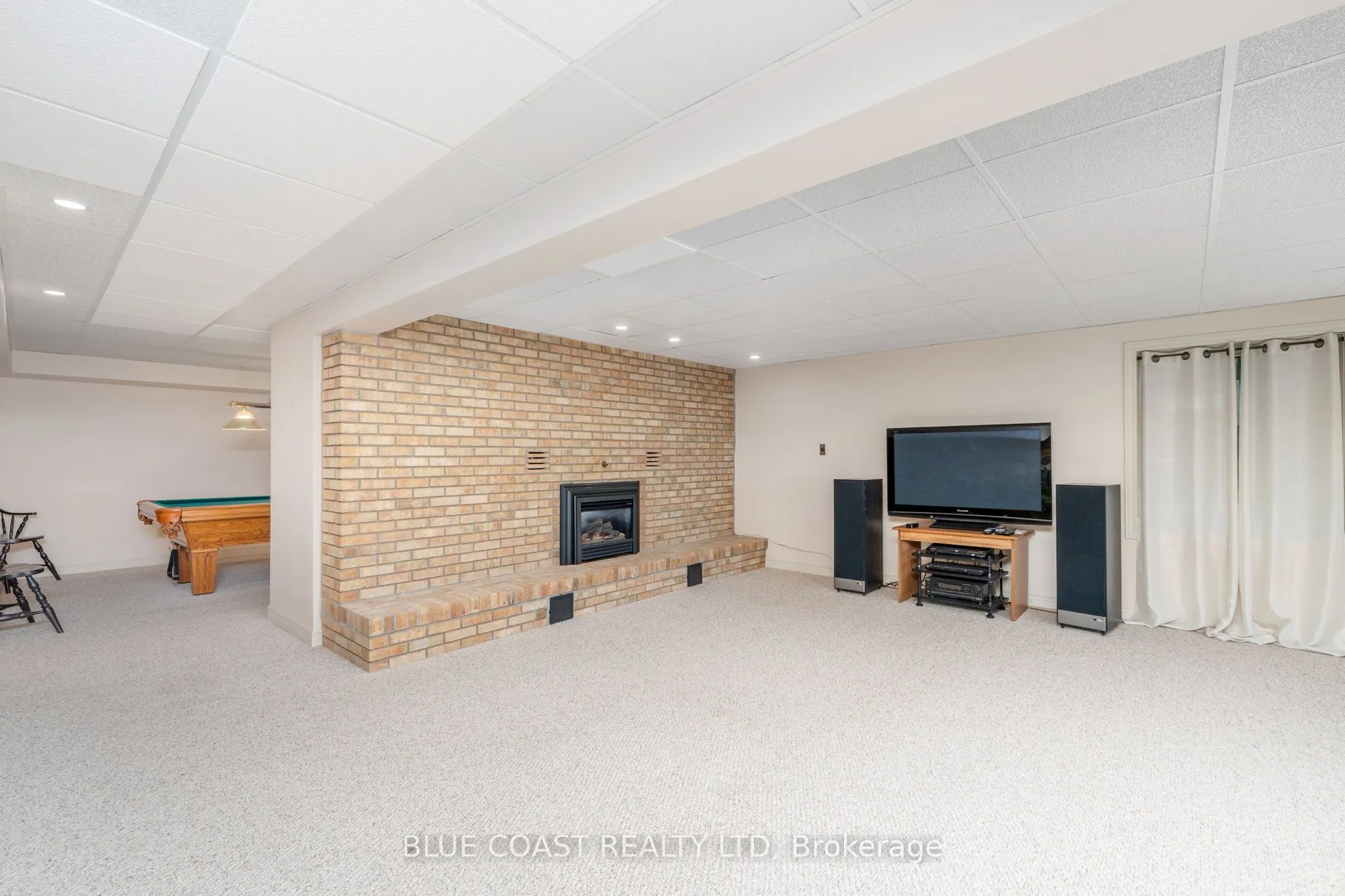 1031 St Clair Parkway