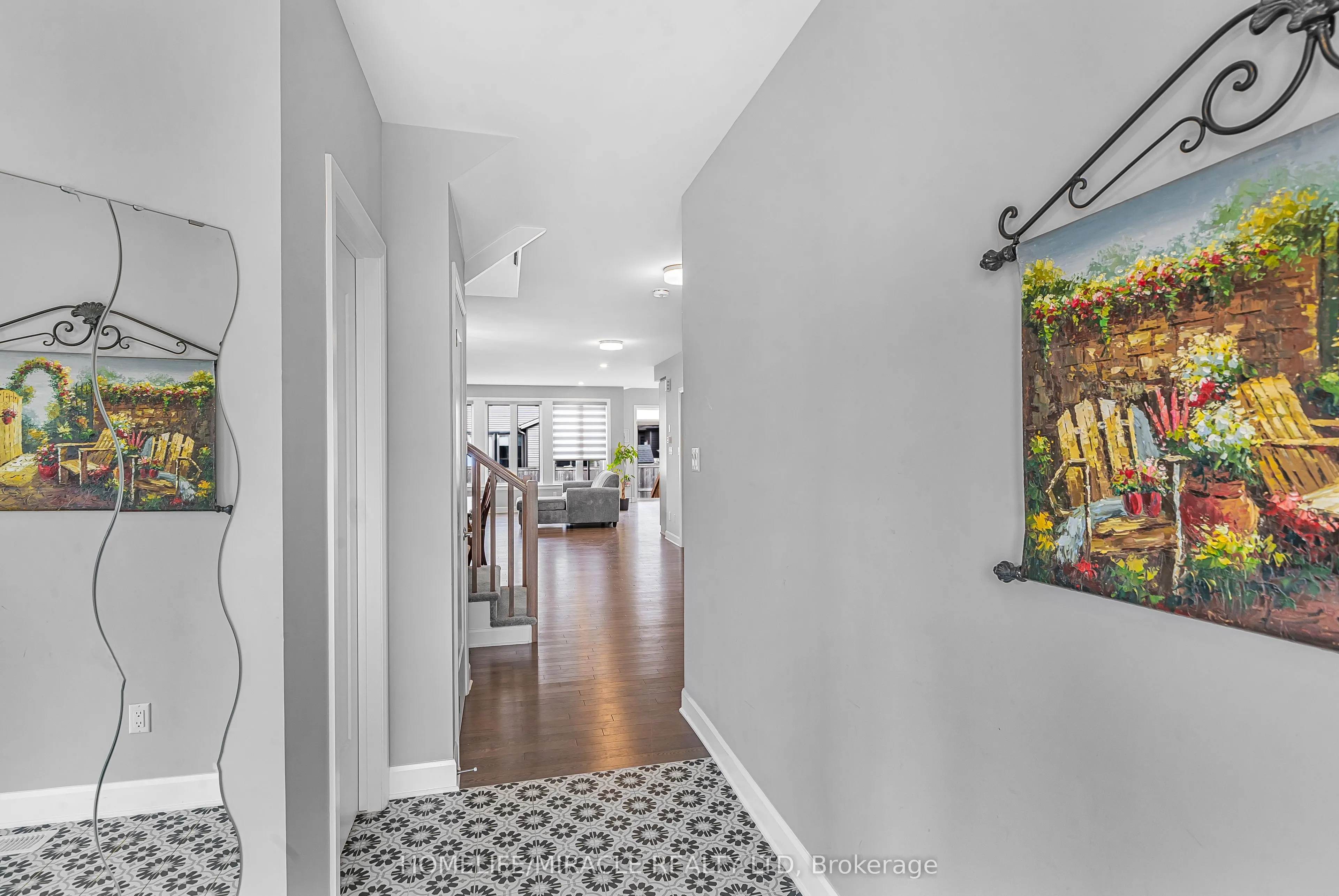 896 Sendero Way