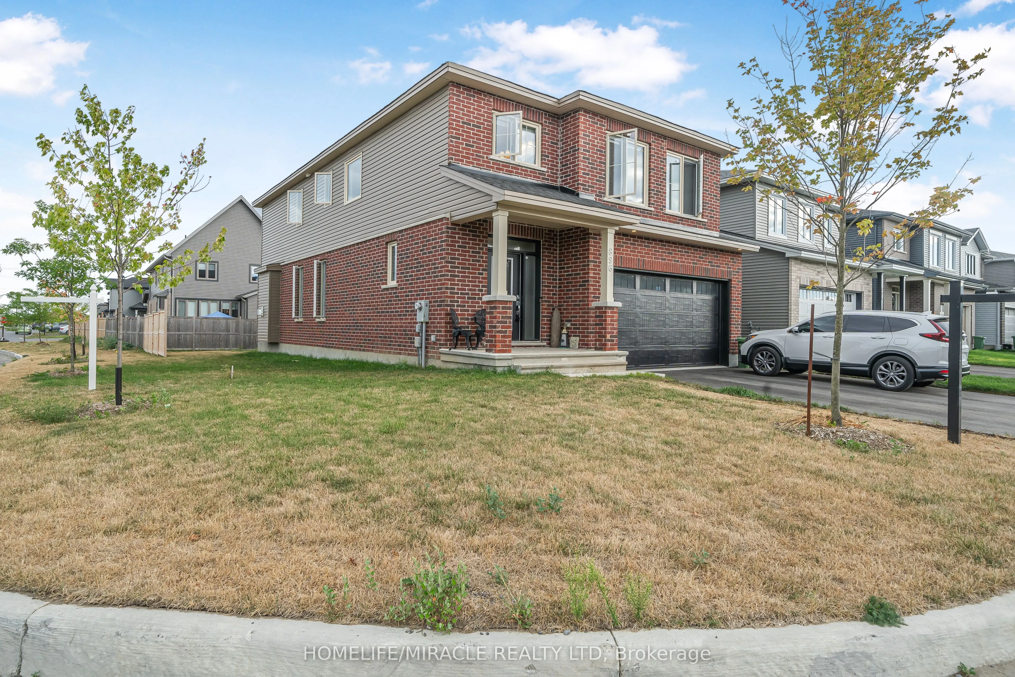 896 Sendero Way