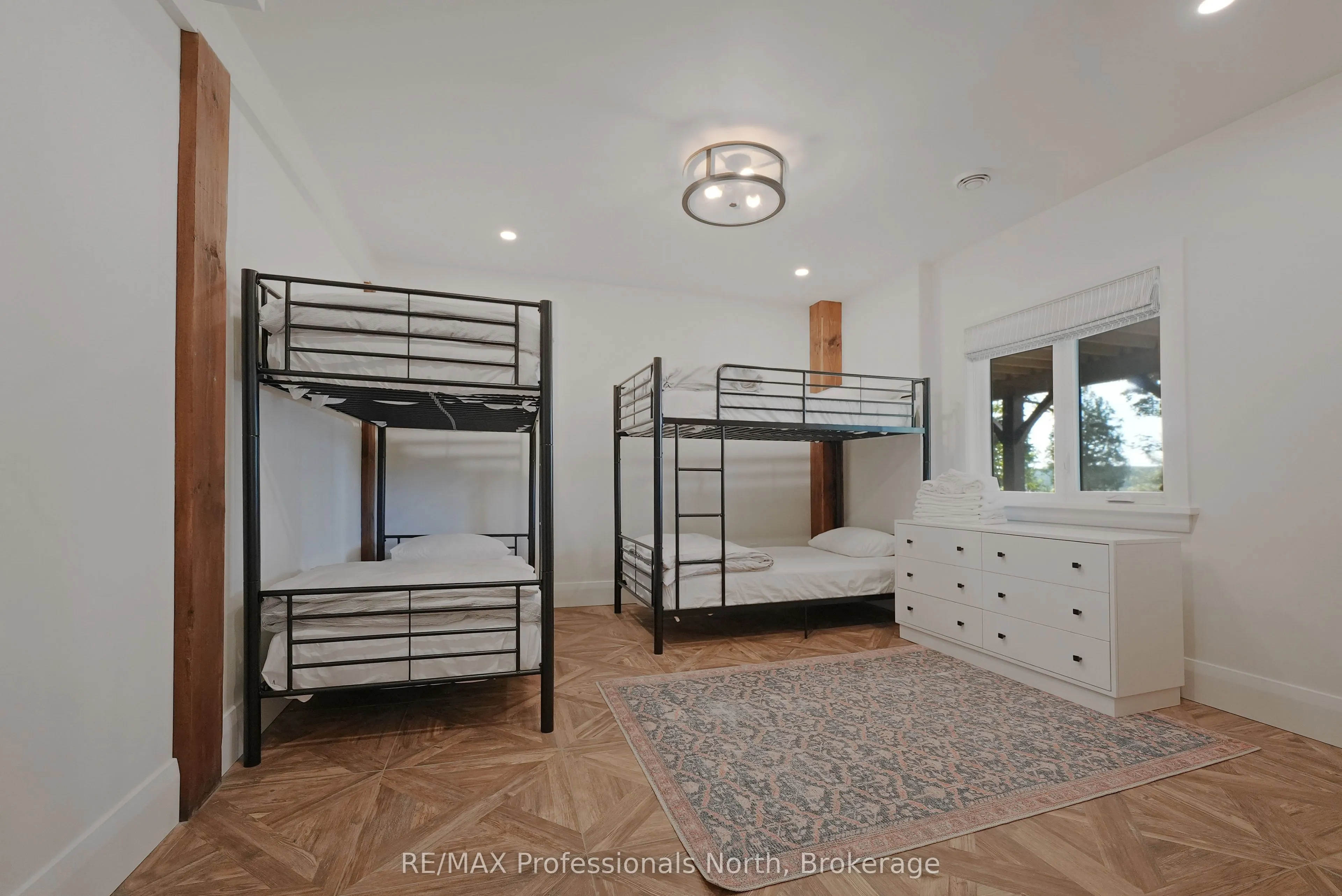 1394 Flatwater Cove Trail