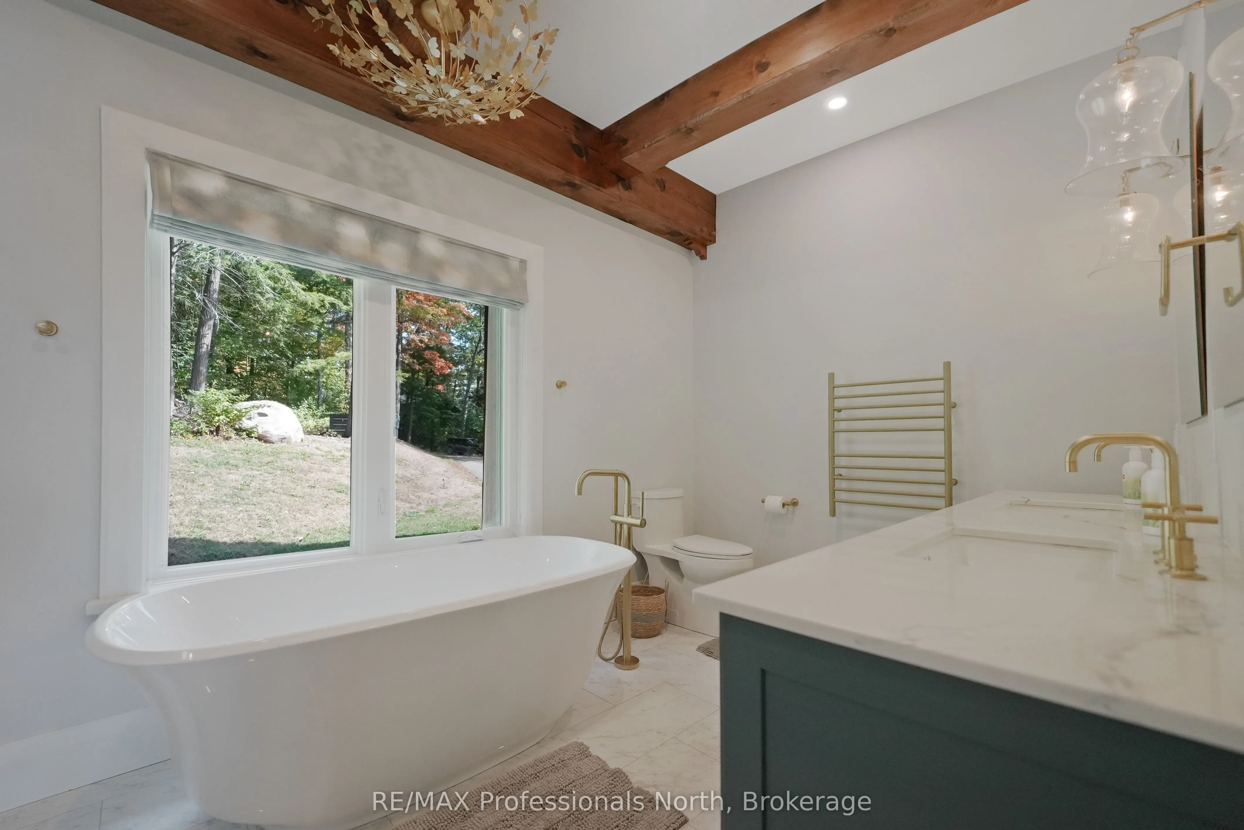 1394 Flatwater Cove Trail