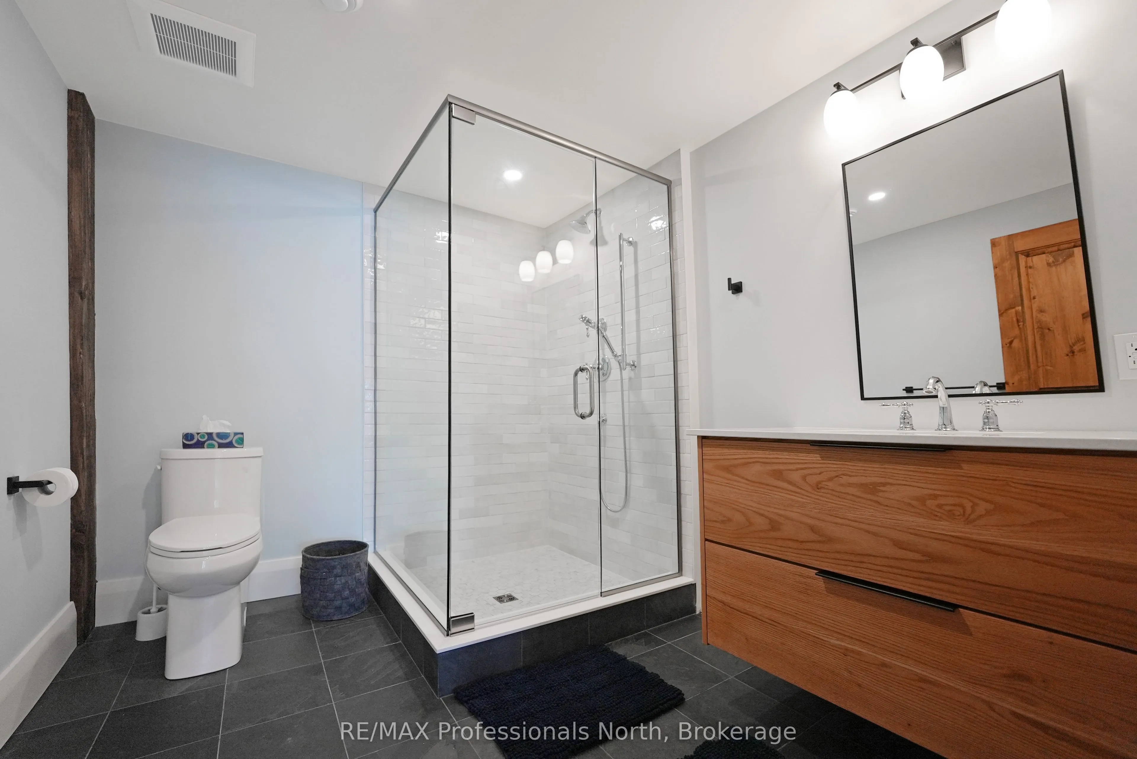 1394 Flatwater Cove Trail