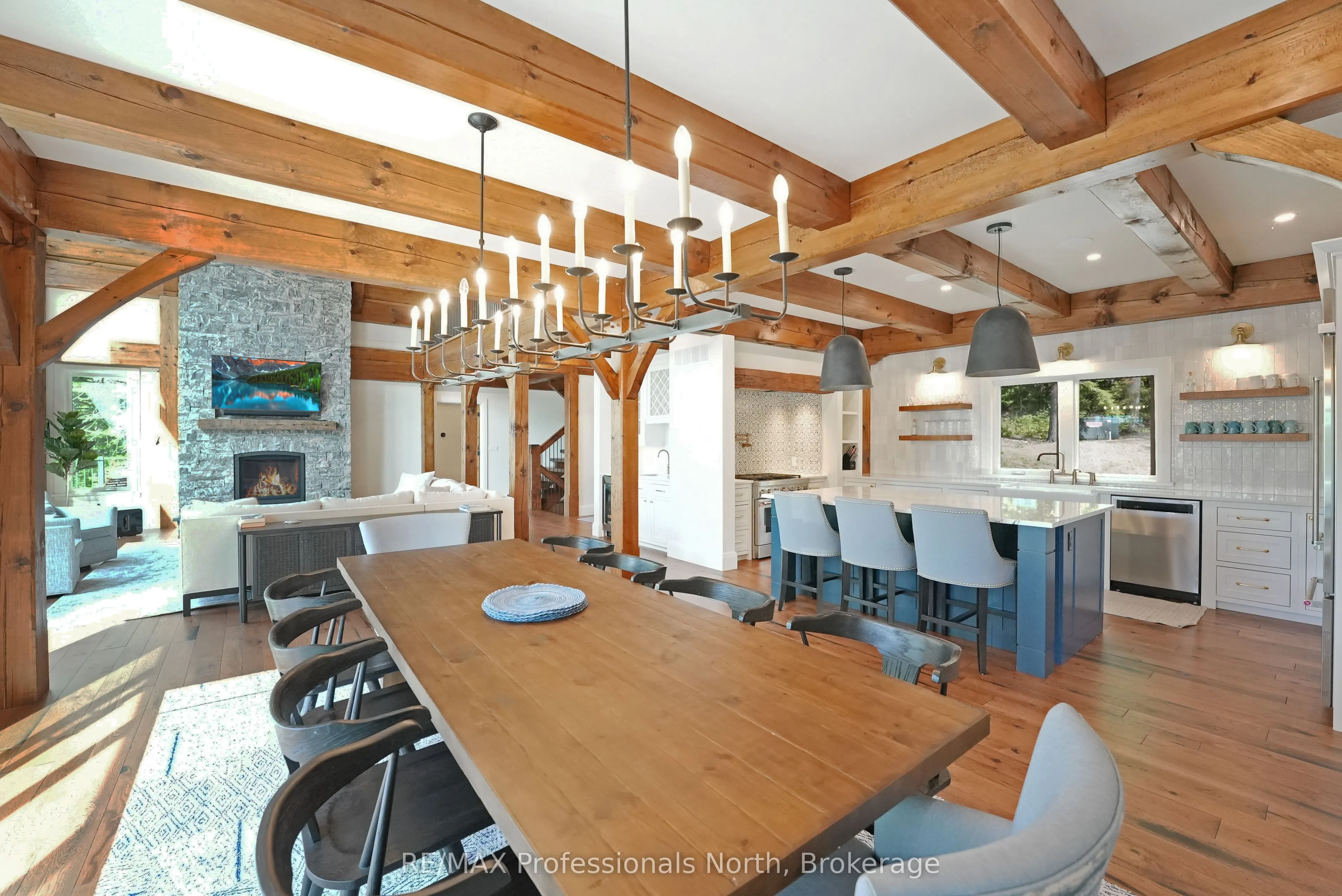 1394 Flatwater Cove Trail