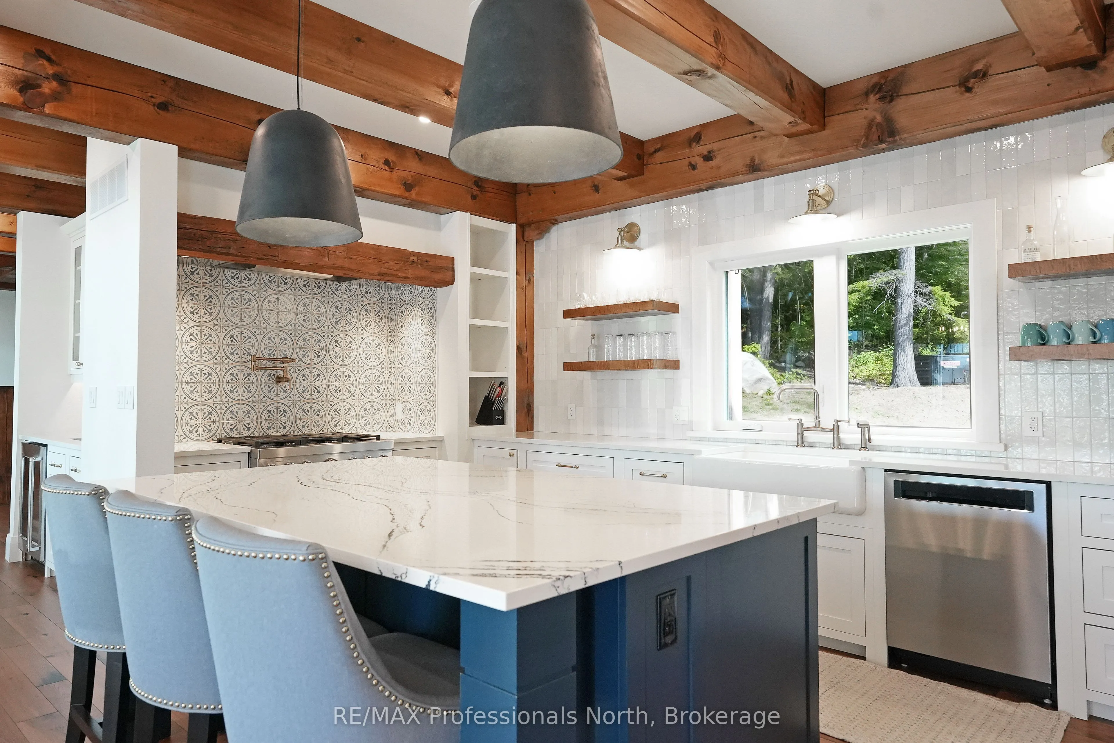 1394 Flatwater Cove Trail