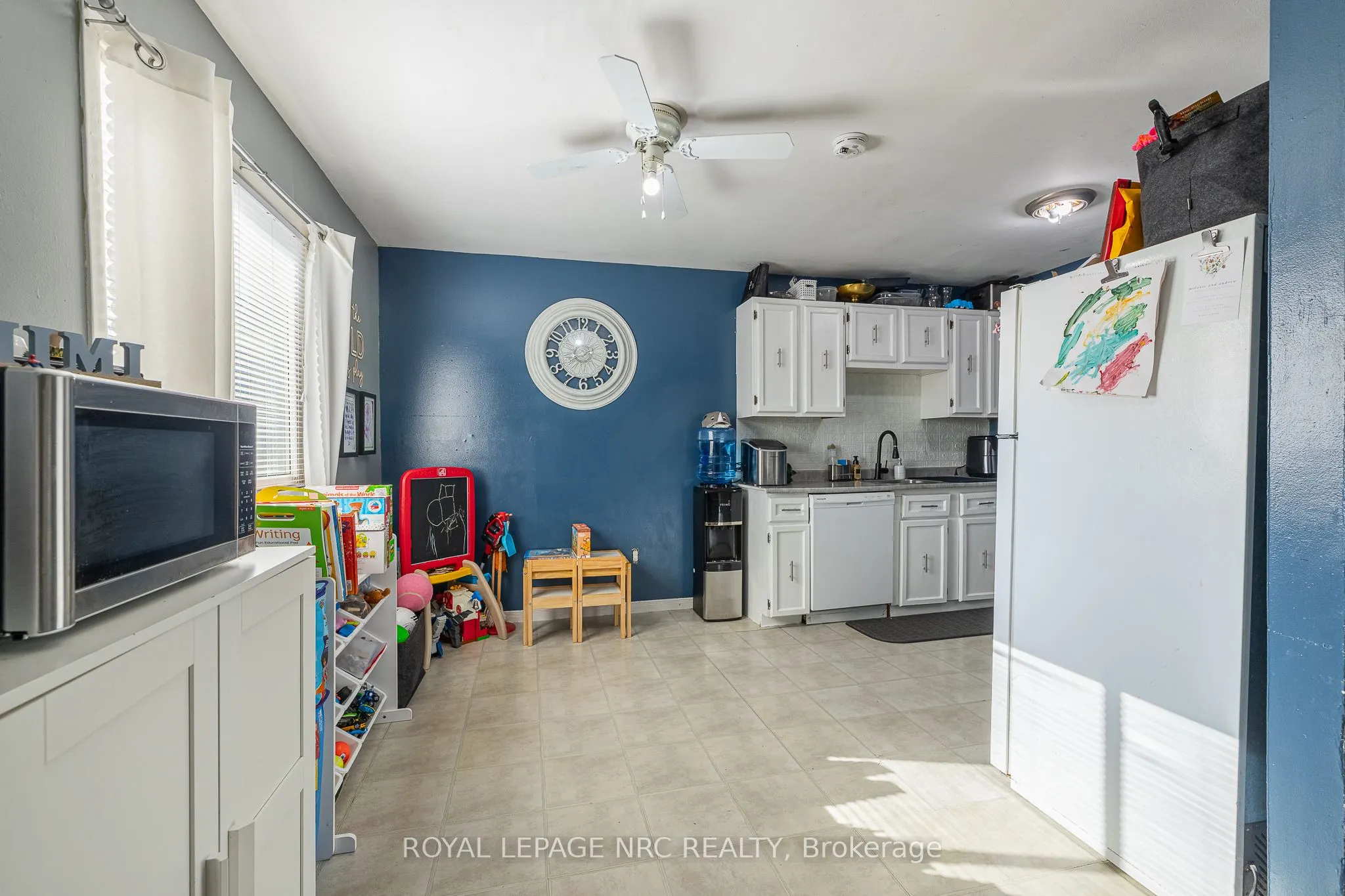 4215 Meadowvale Drive, #39