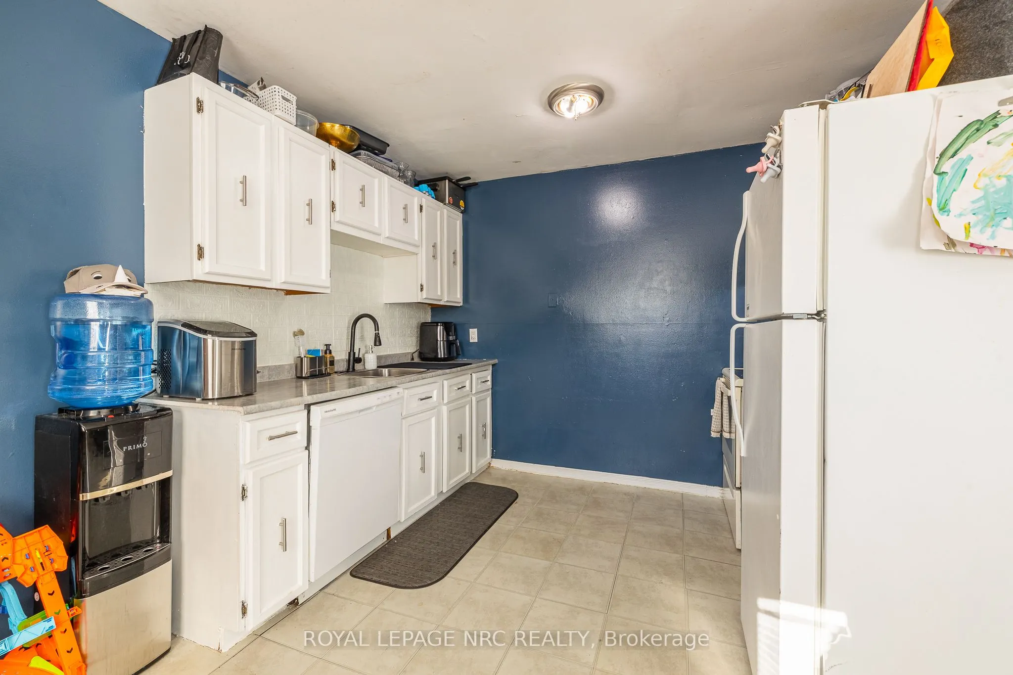 4215 Meadowvale Drive, #39