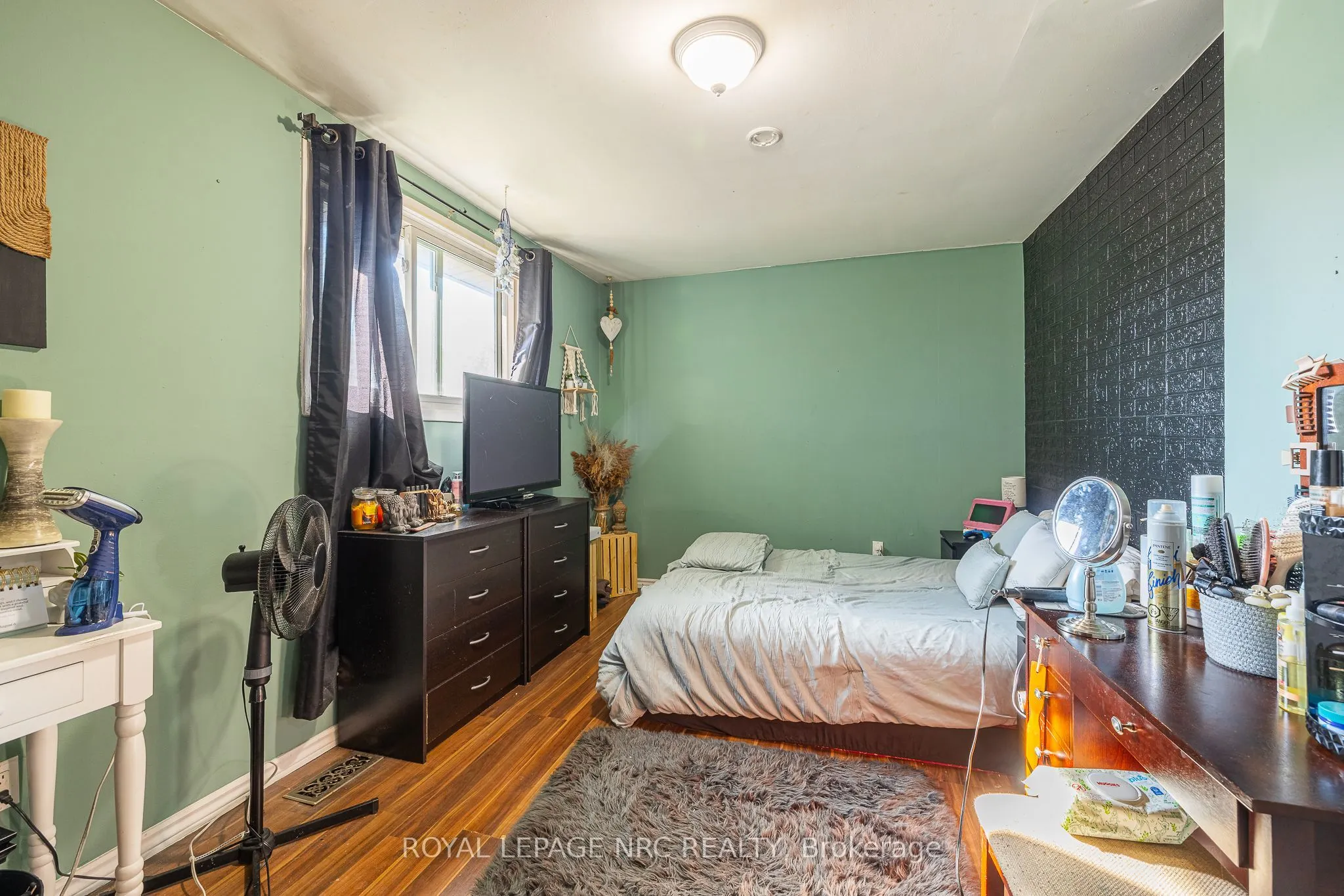 4215 Meadowvale Drive, #39