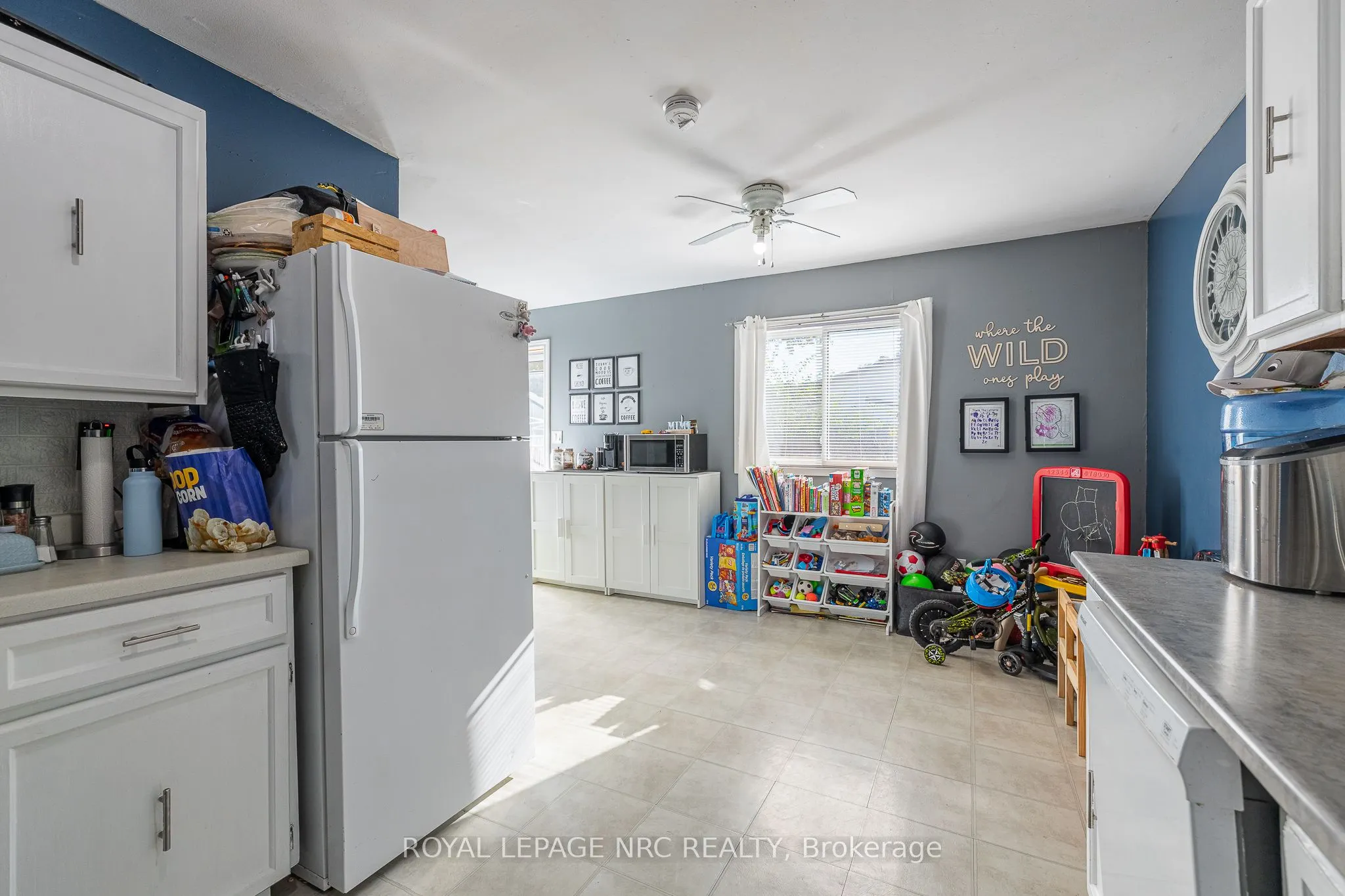 4215 Meadowvale Drive, #39