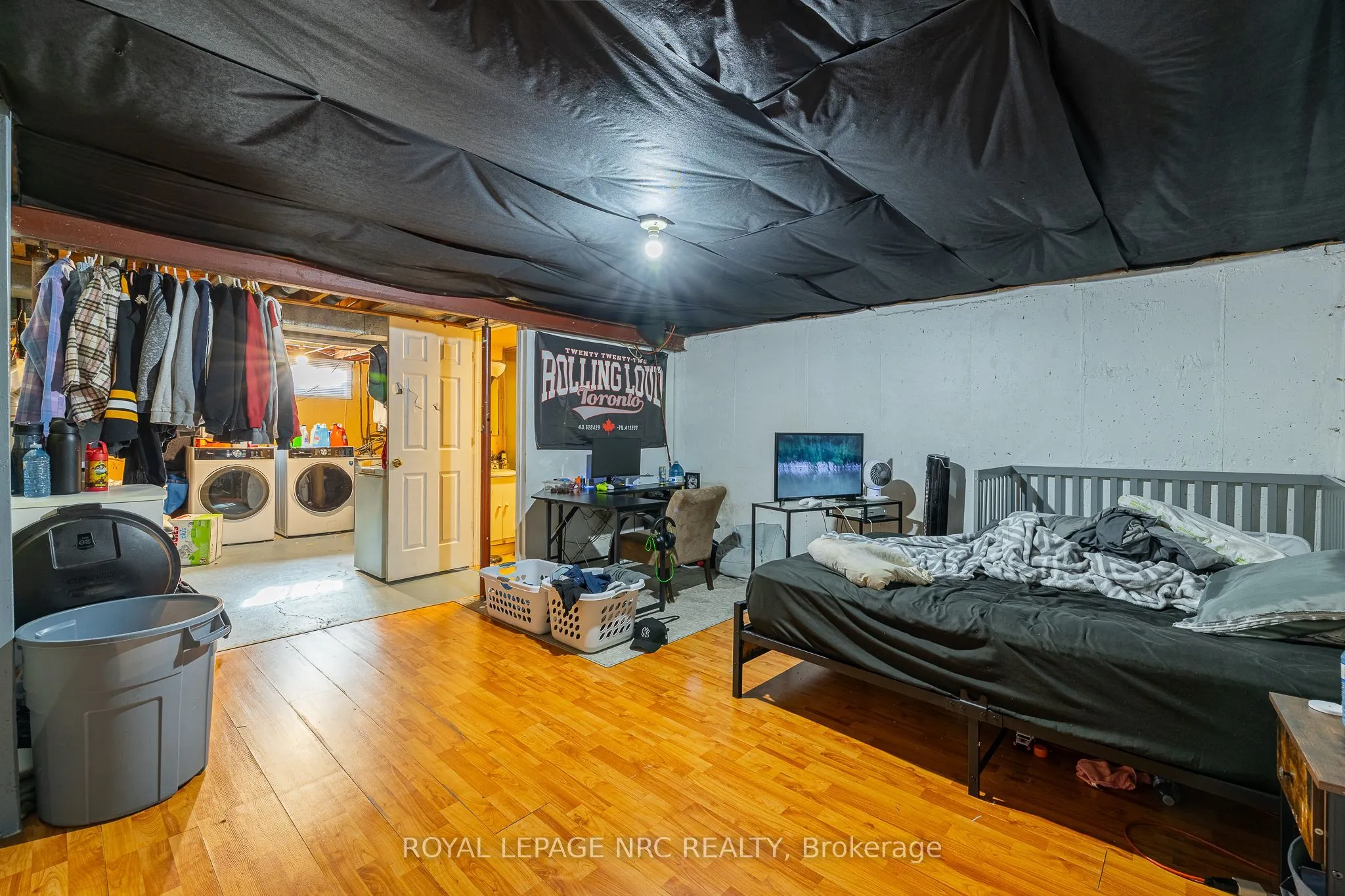 4215 Meadowvale Drive, #39