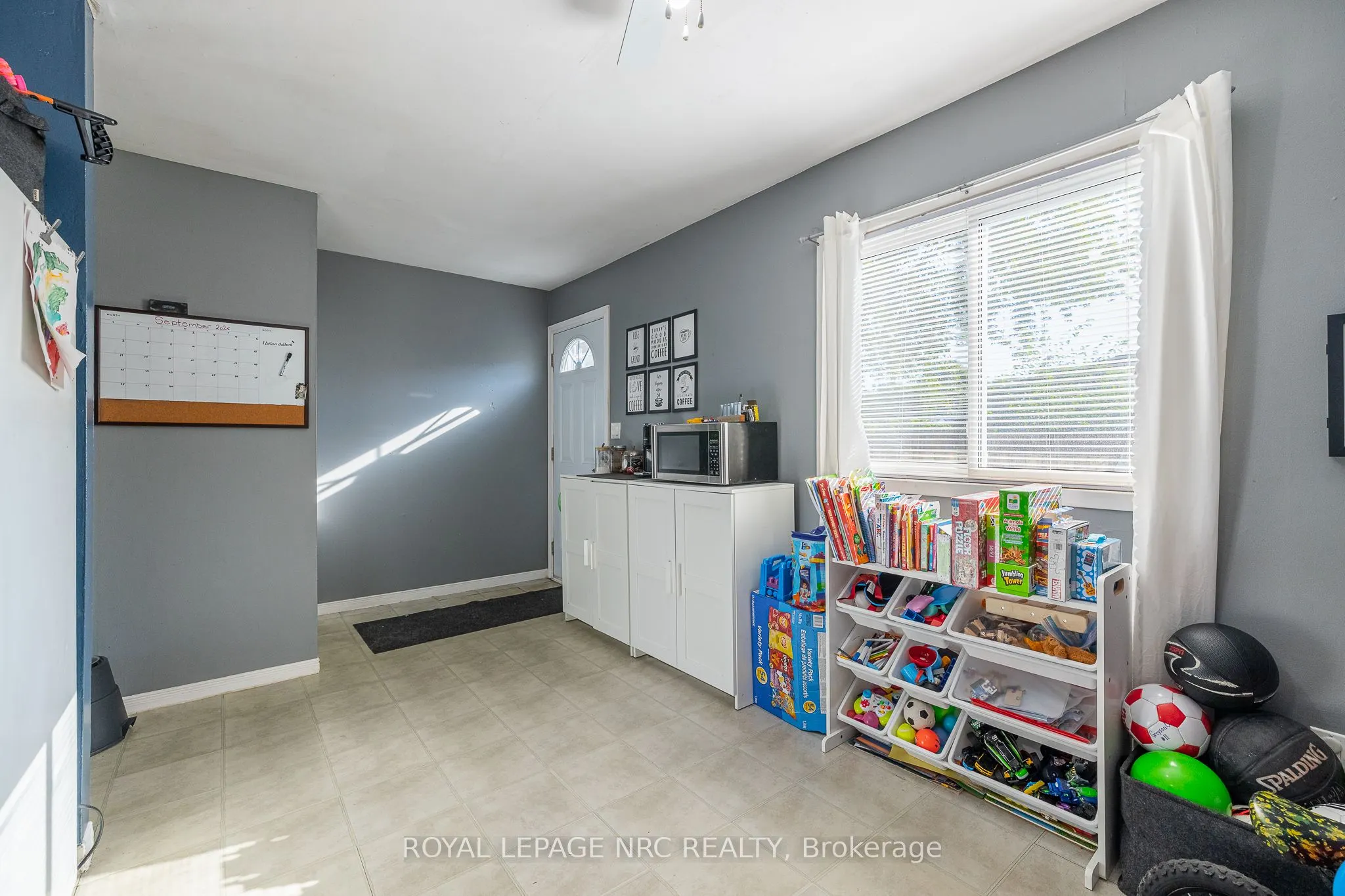 4215 Meadowvale Drive, #39