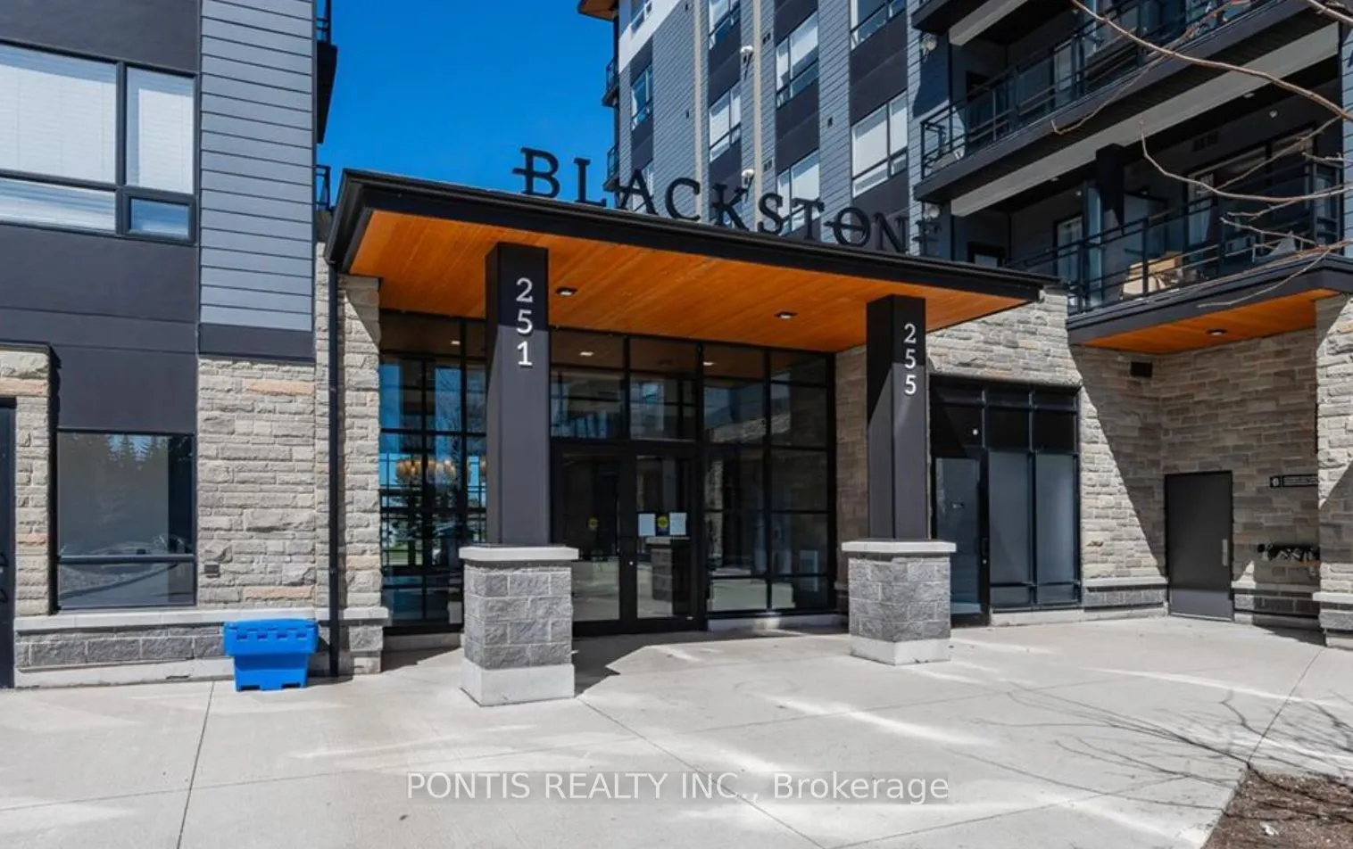 251 Northfield Drive E, #207