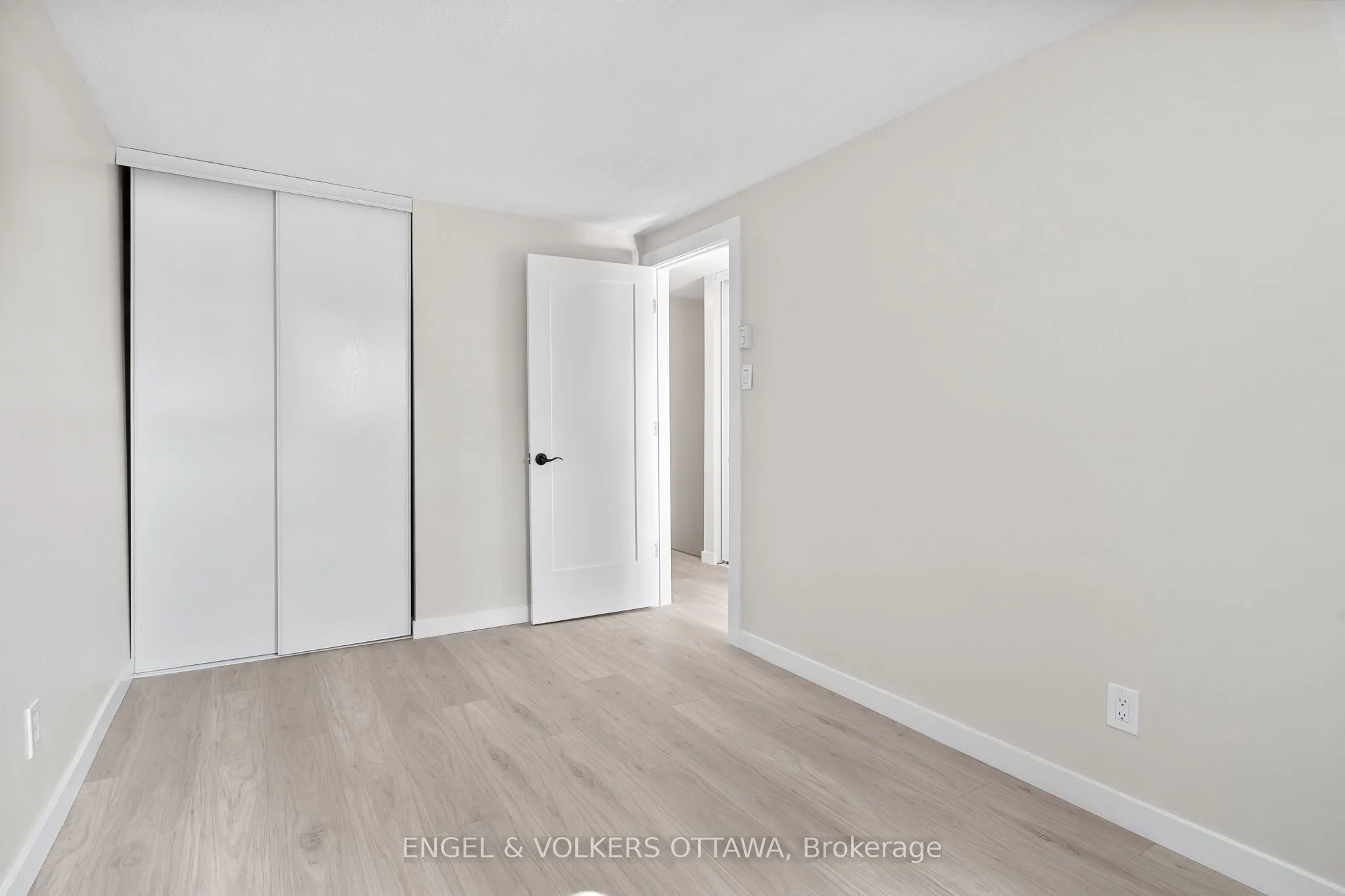1529 Meadowbrook Road, #33