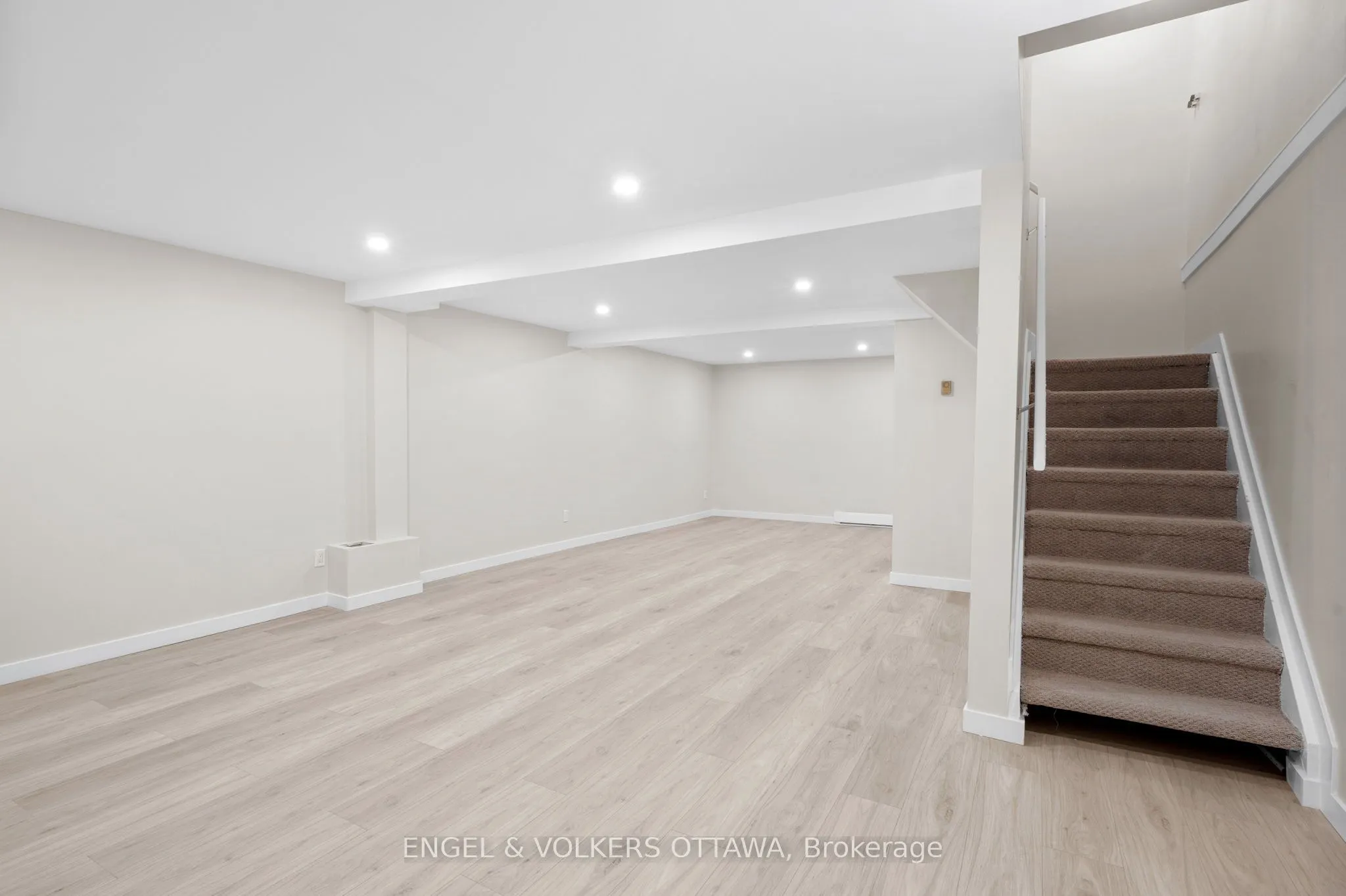 1529 Meadowbrook Road, #33