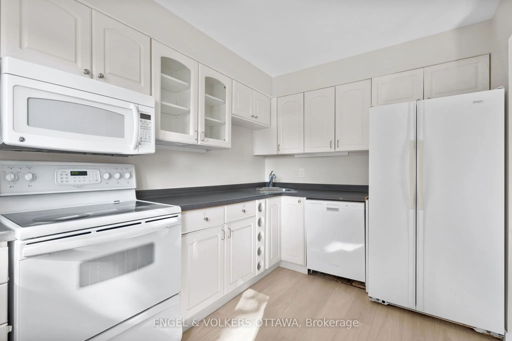 1529 Meadowbrook Road, #33