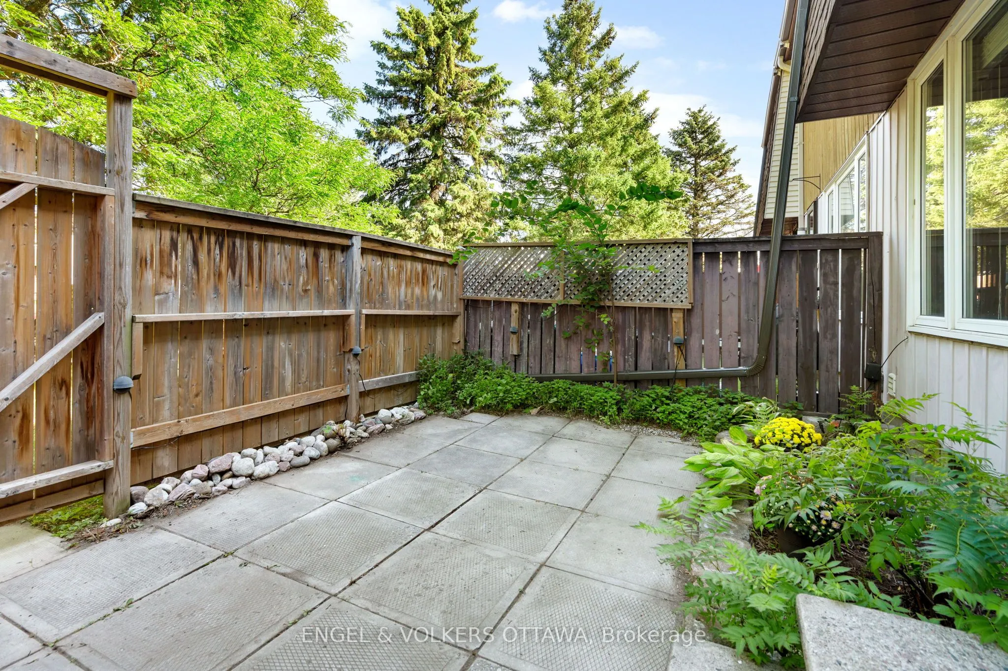 1529 Meadowbrook Road, #33