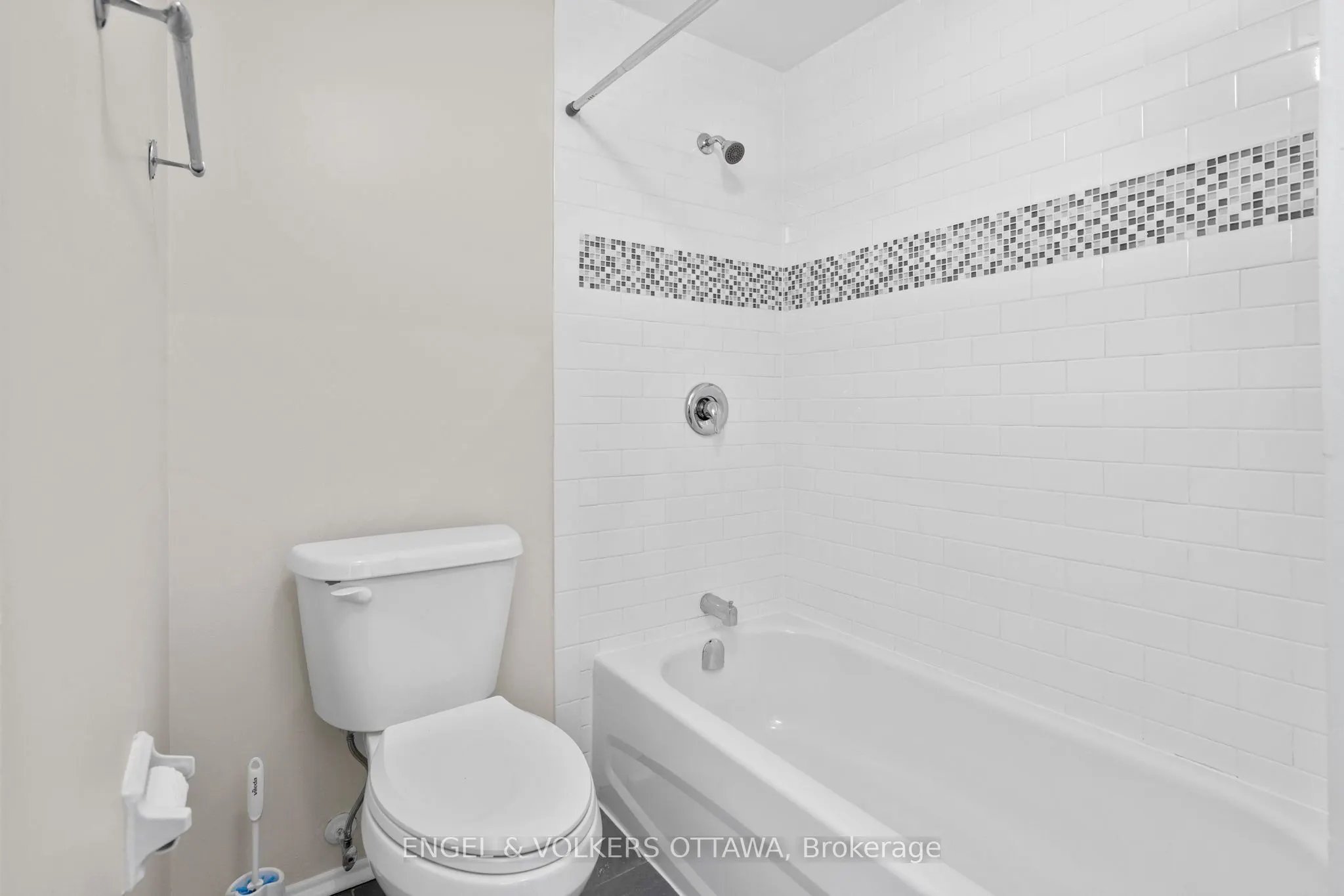 1529 Meadowbrook Road, #33