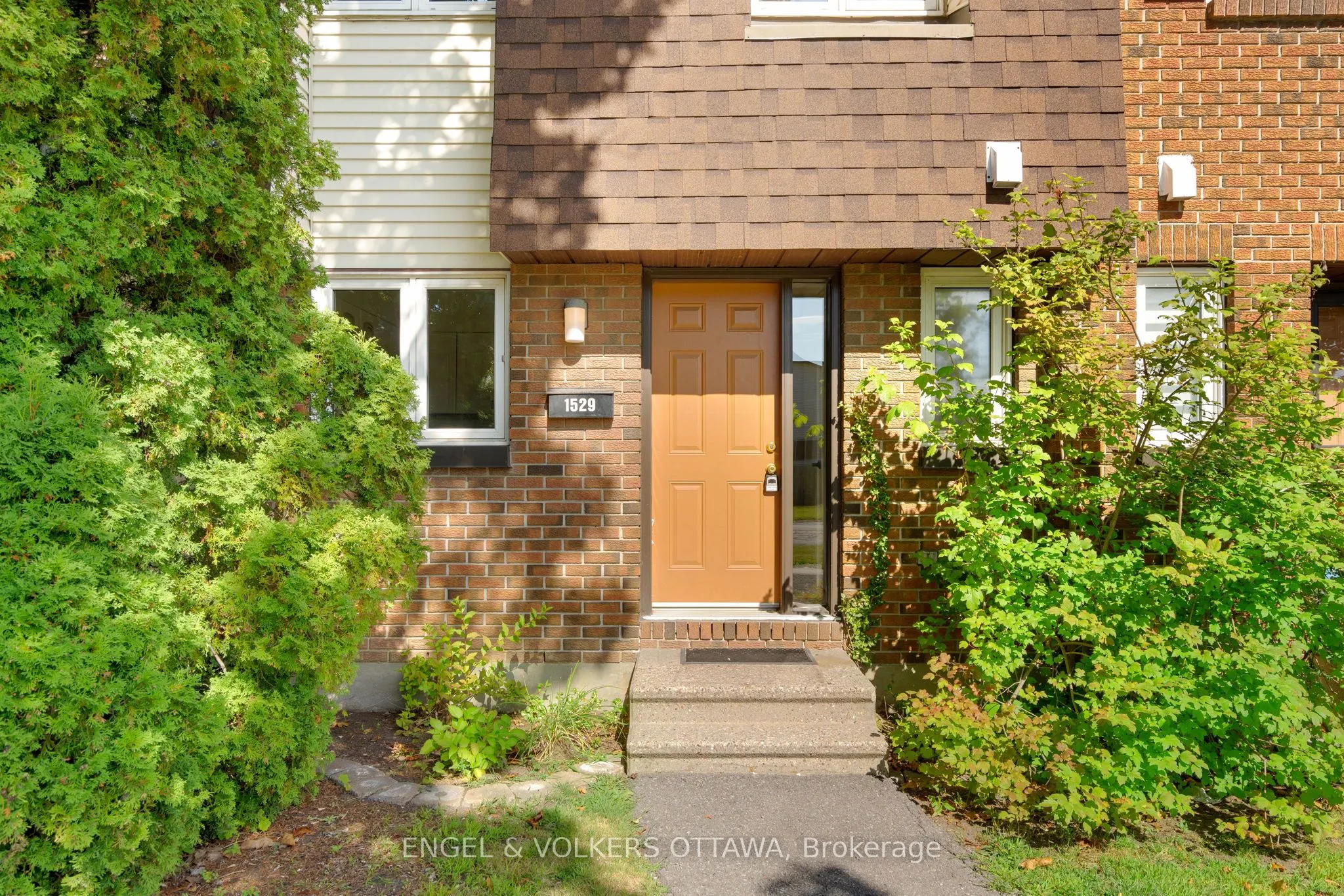 1529 Meadowbrook Road, #33