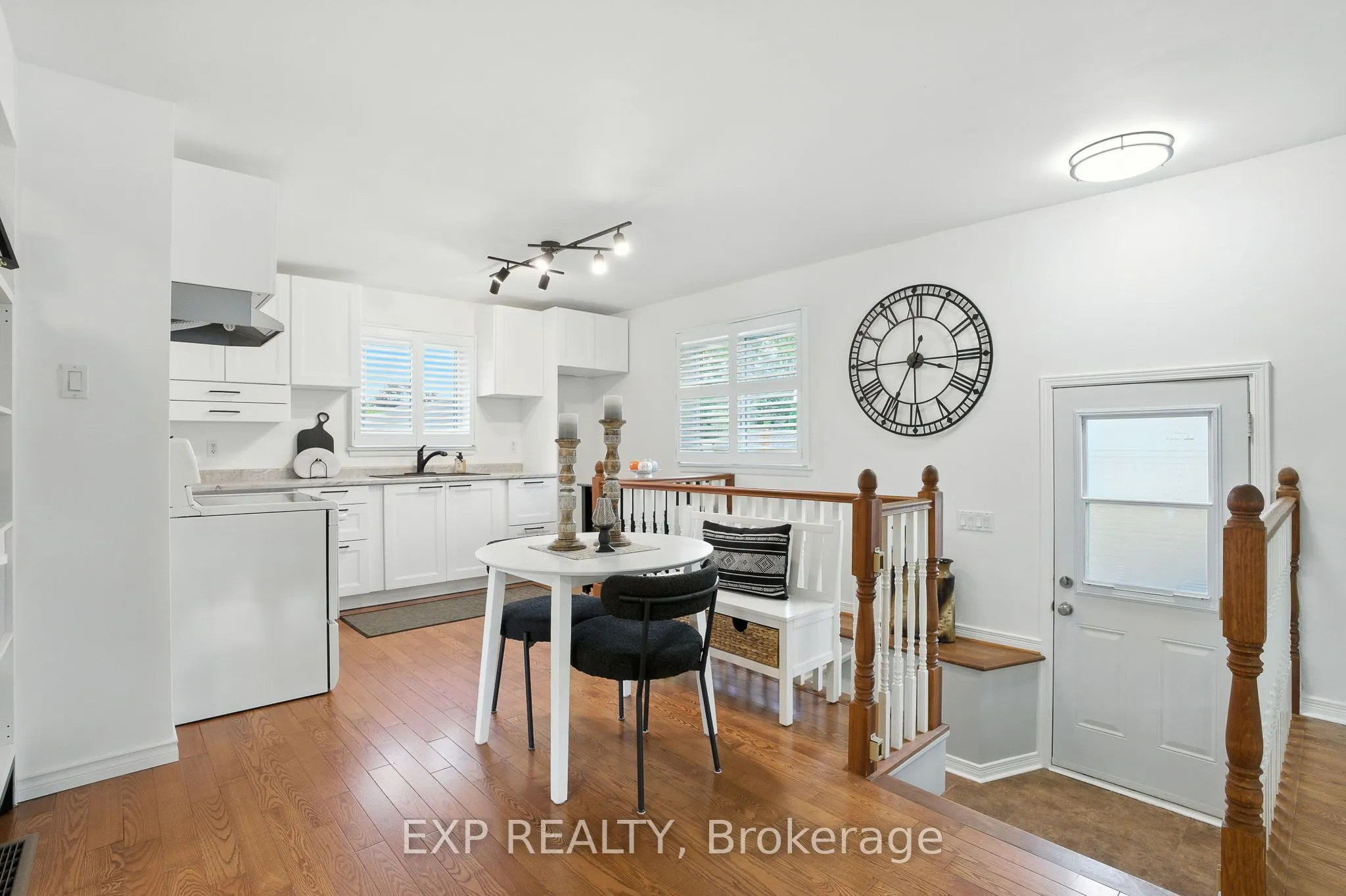 1419 Second Street W