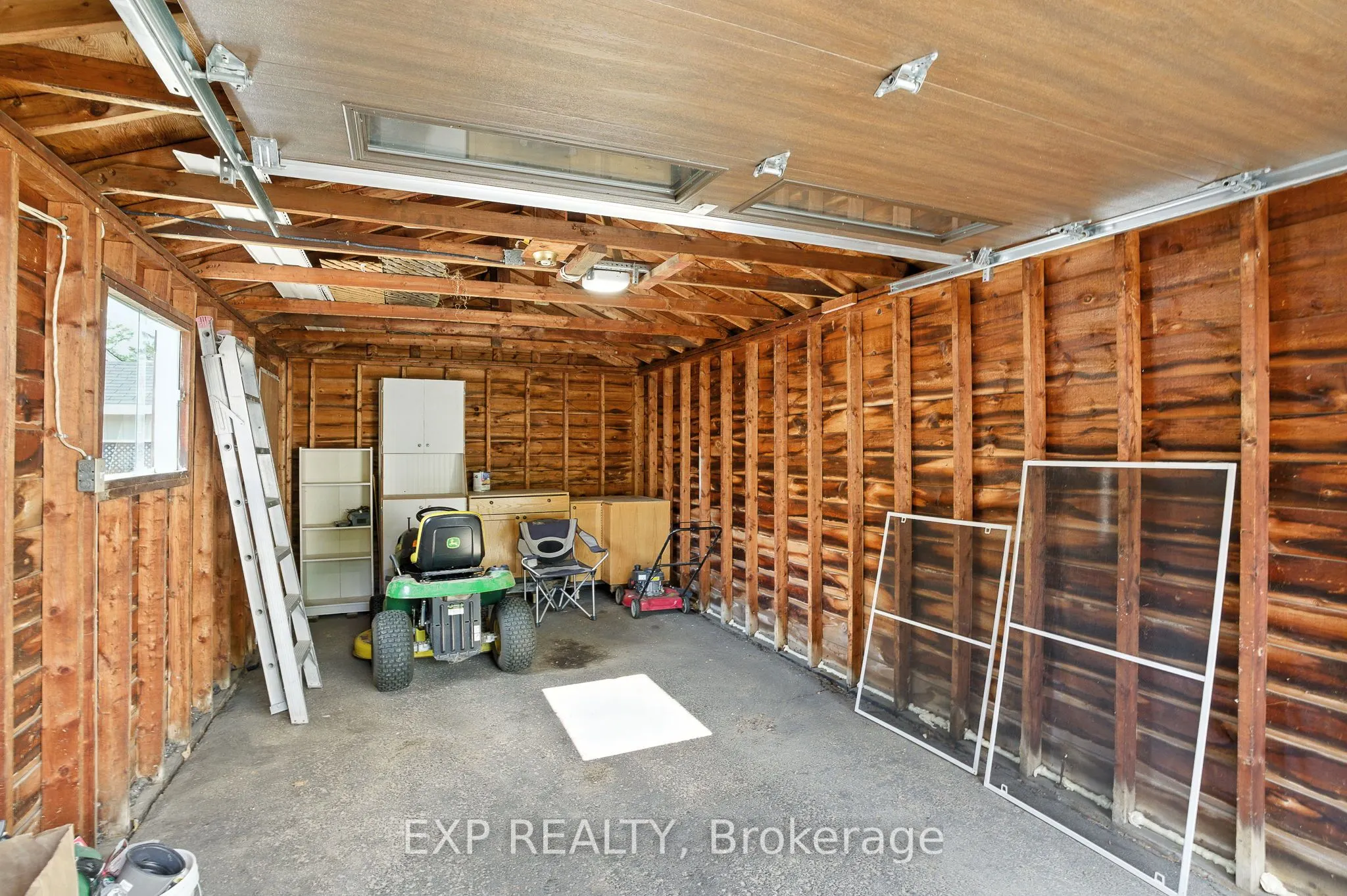 1419 Second Street W