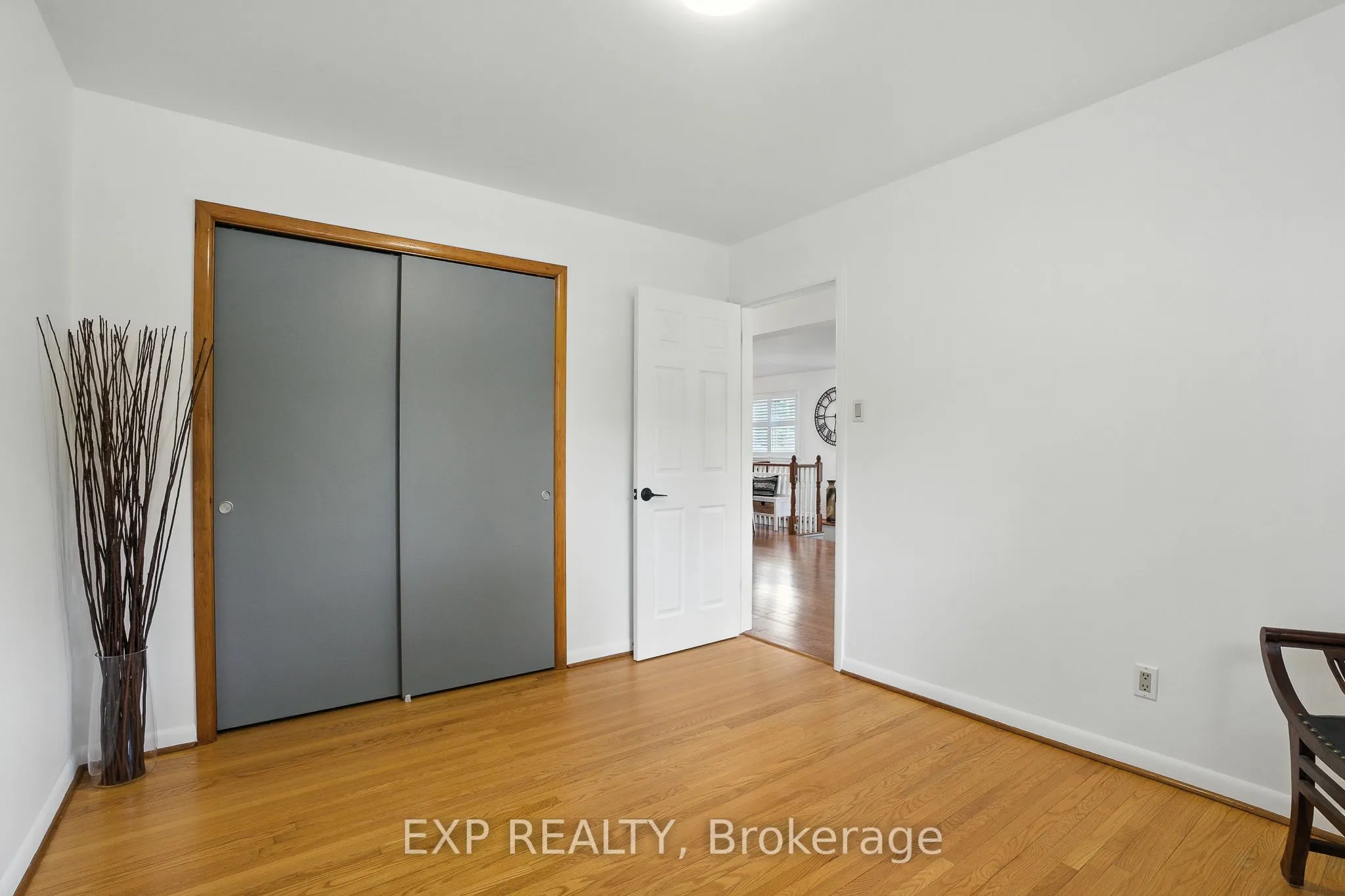 1419 Second Street W