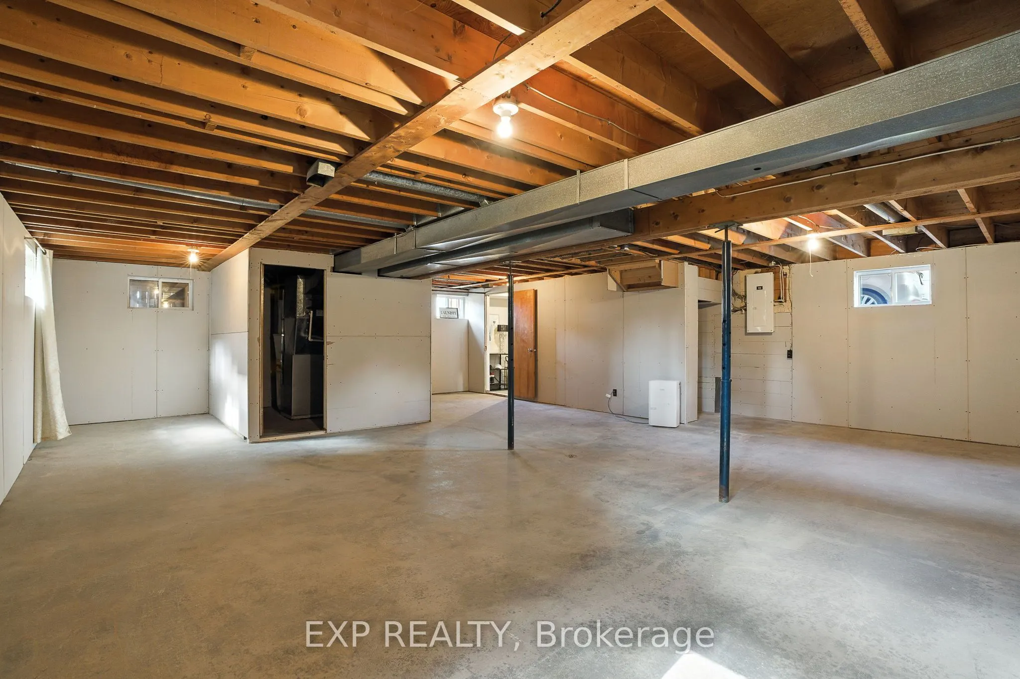 1419 Second Street W