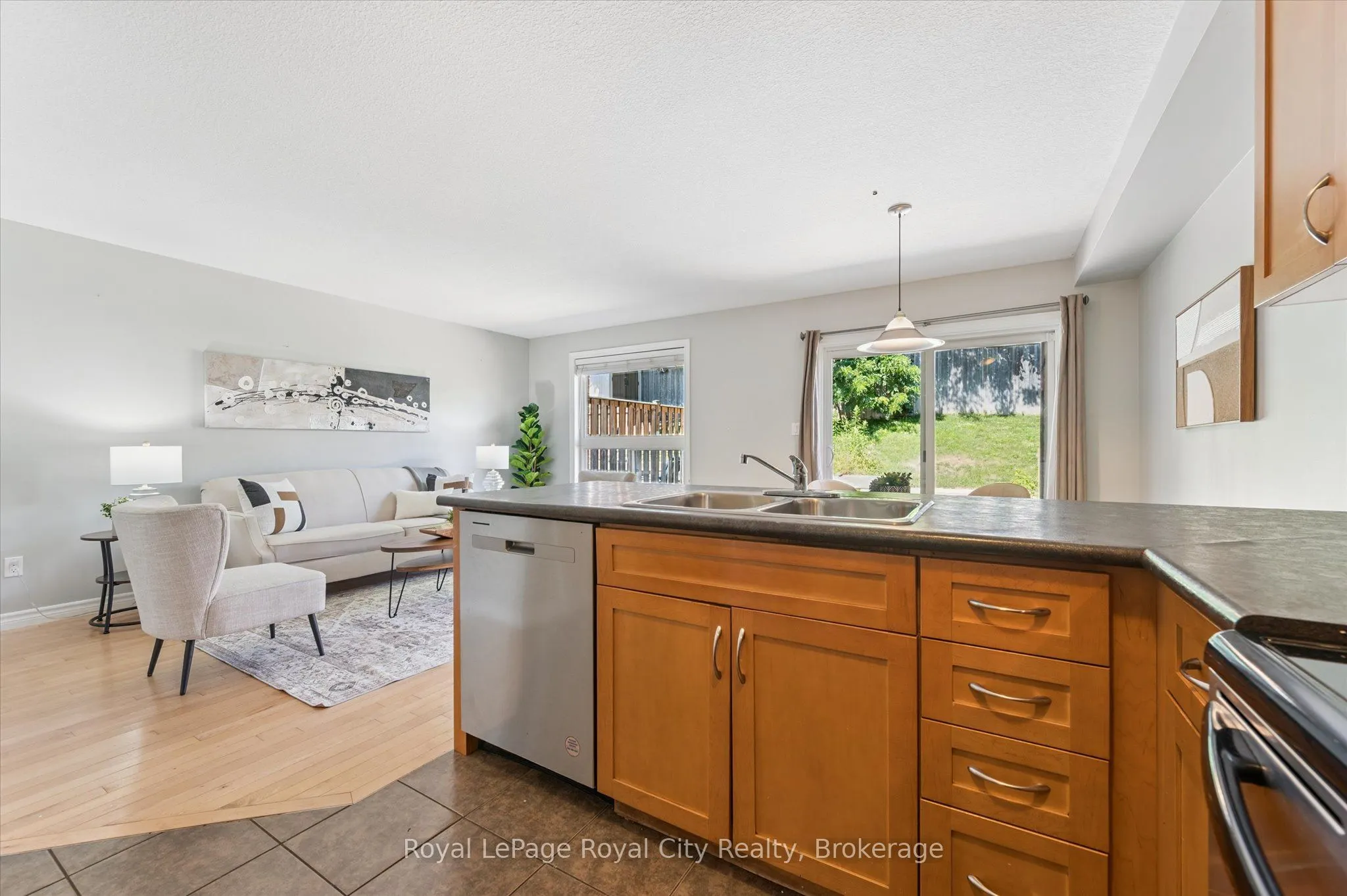 158 Kemp Crescent