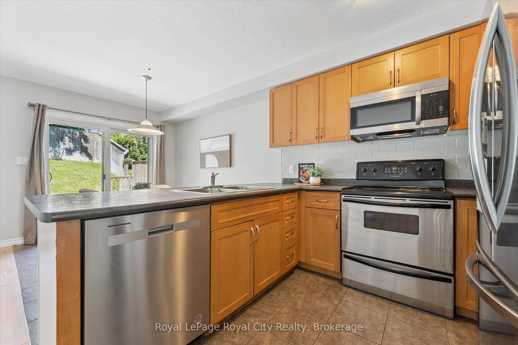 158 Kemp Crescent