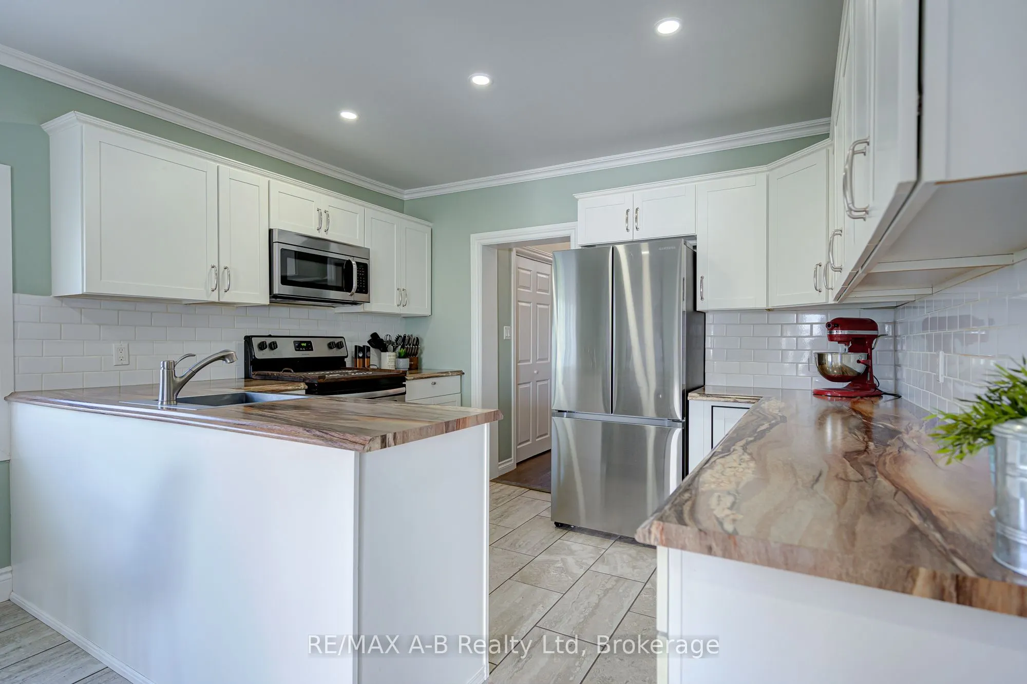3963 Road 111