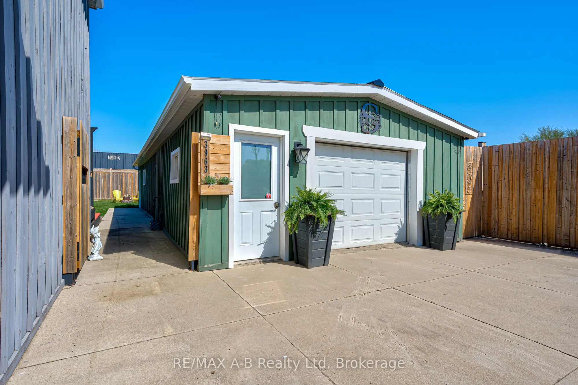 3963 Road 111