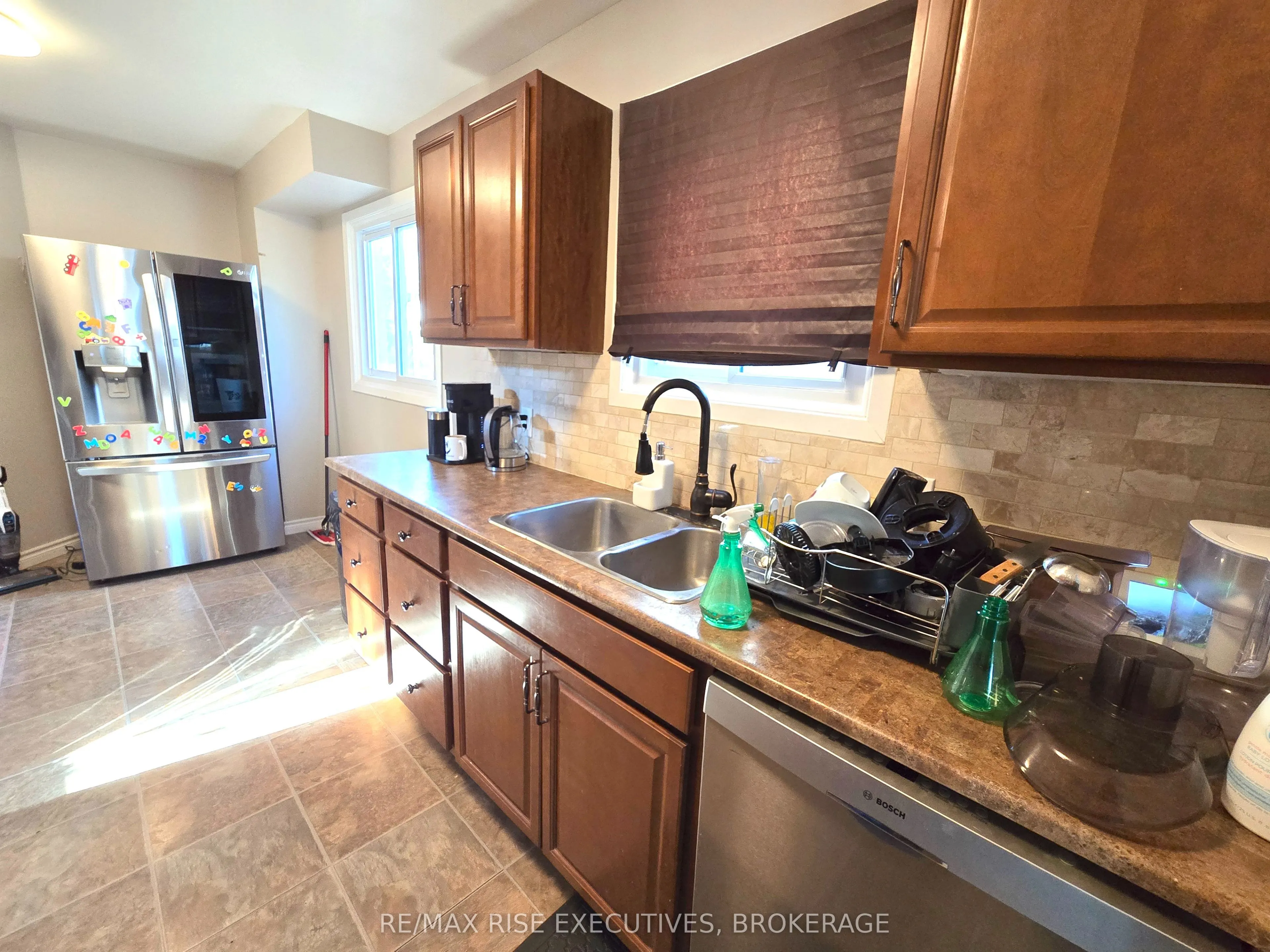 1117 WINTERGREEN Crescent