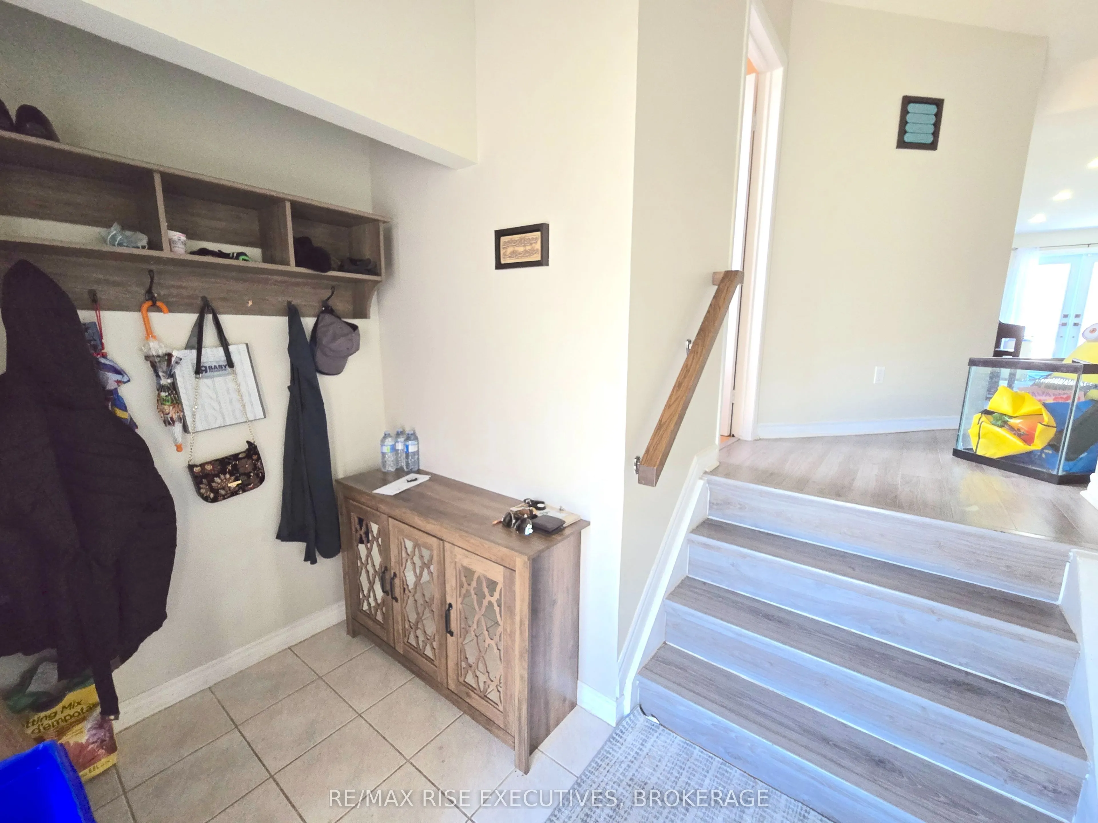 1117 WINTERGREEN Crescent
