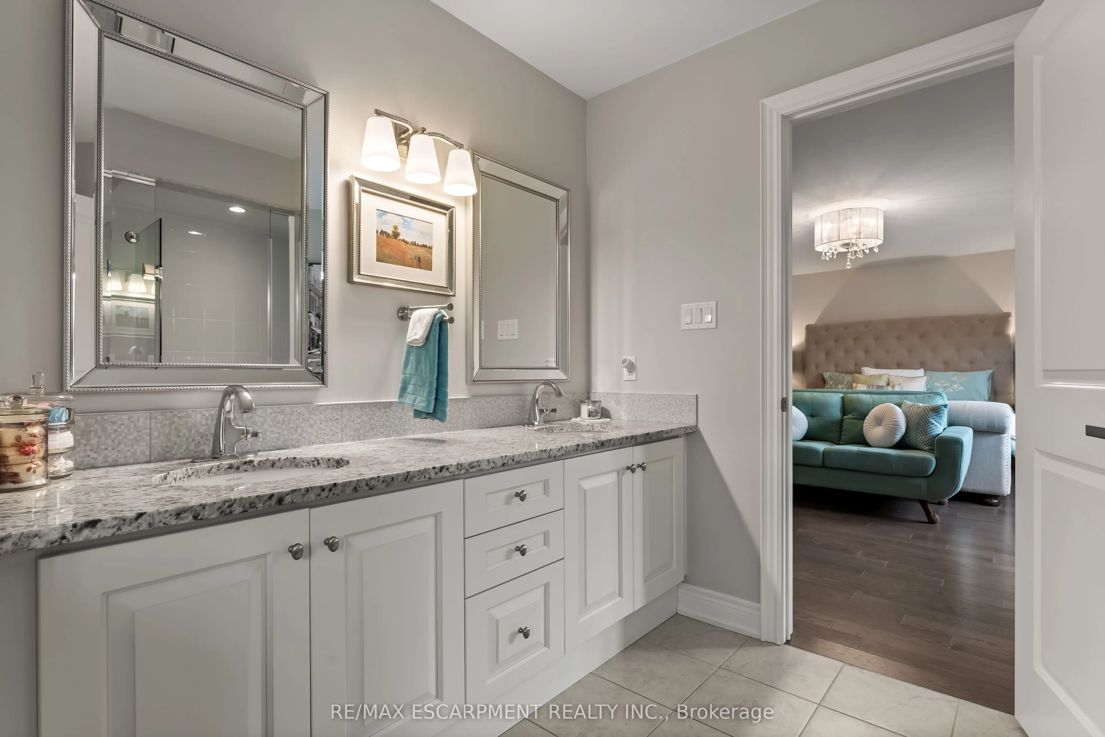 129 Fingland Crescent