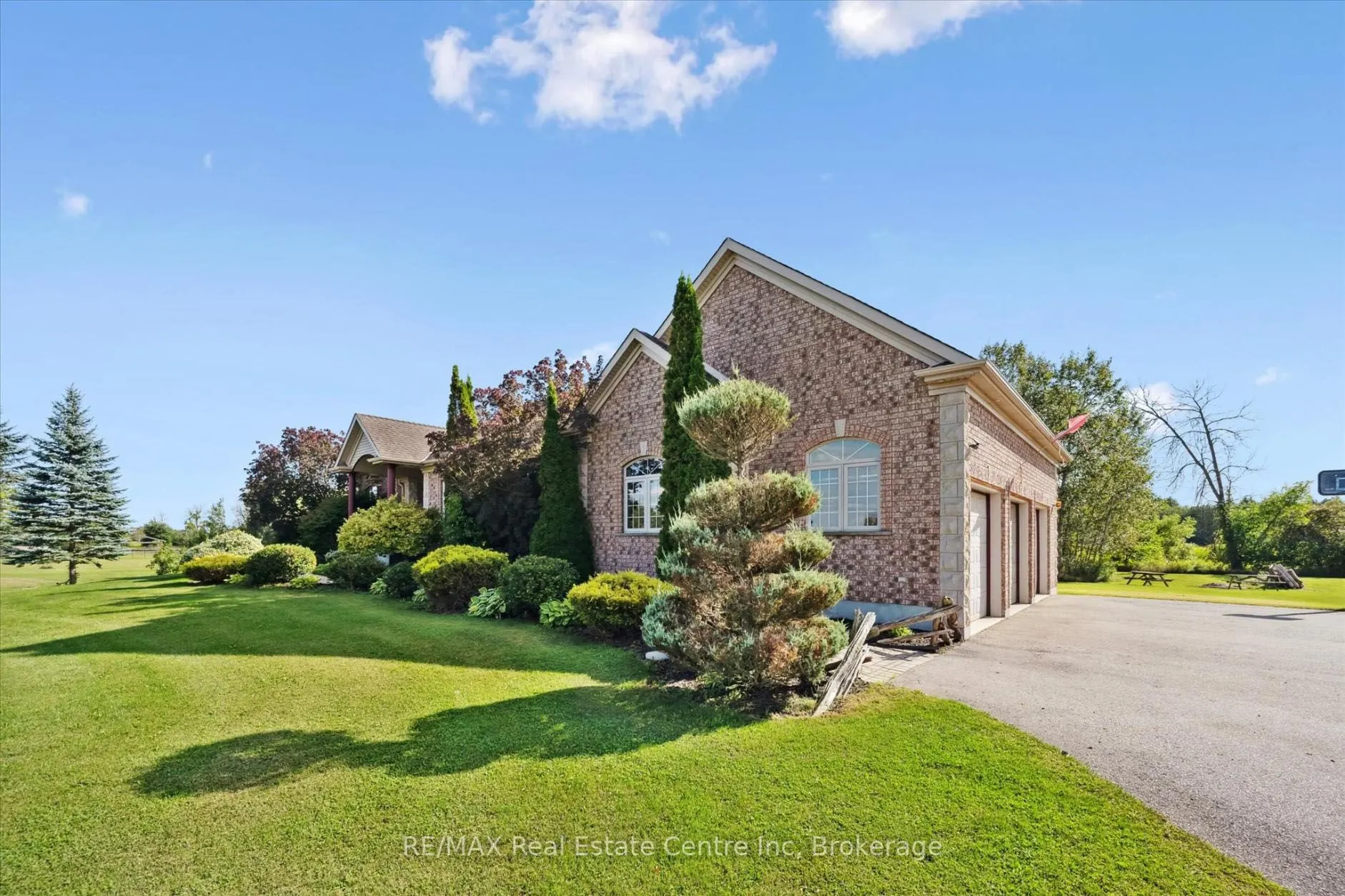 5946 WELLINGTON RD 86 Road