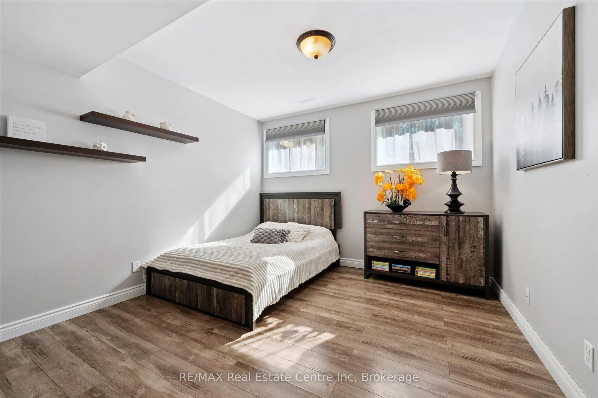 5946 WELLINGTON RD 86 Road