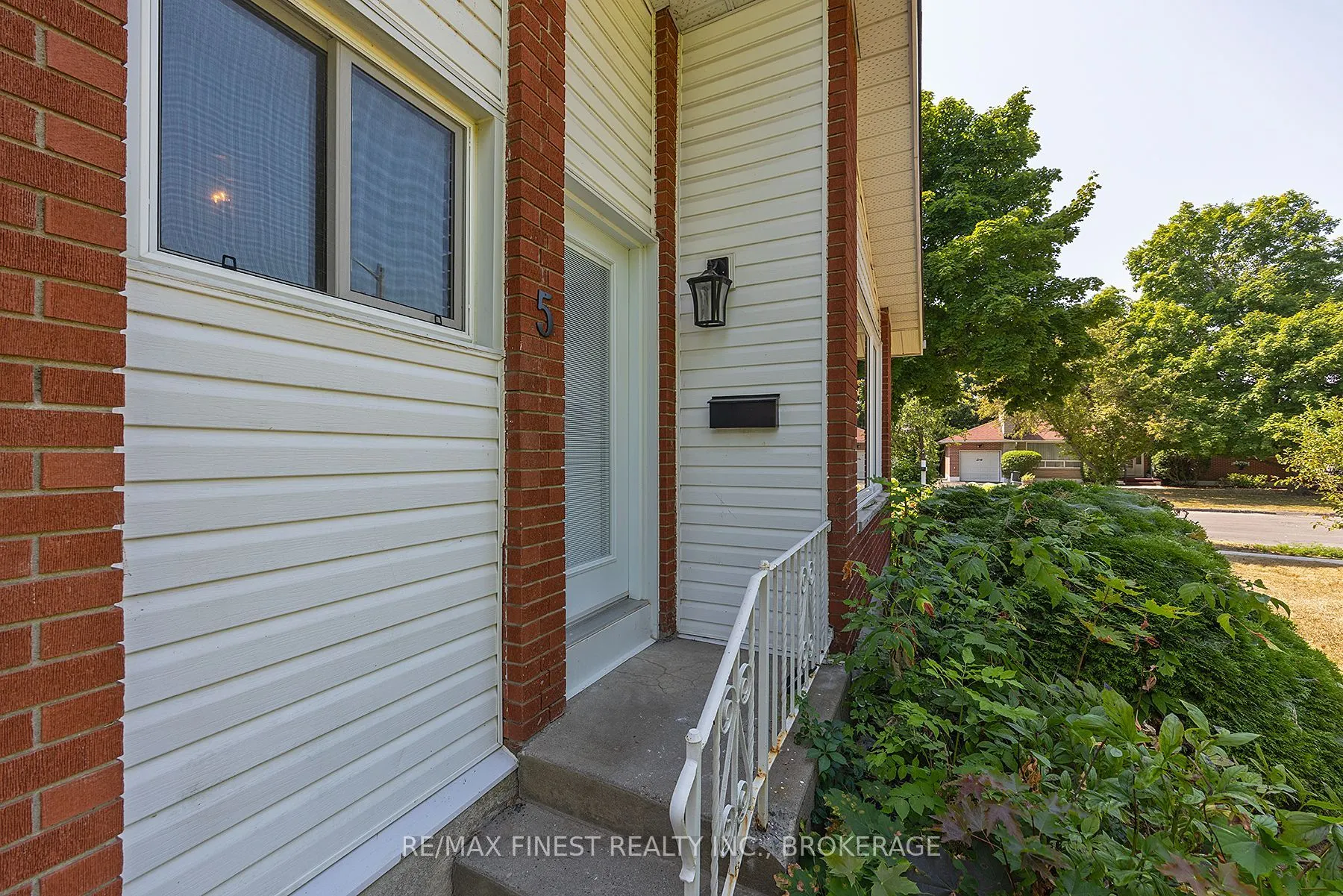 5 Michael Grass Crescent