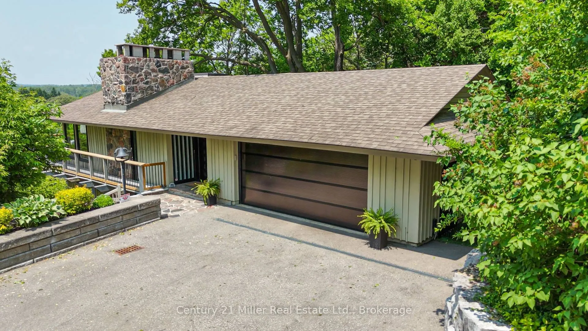50 Greensview Drive