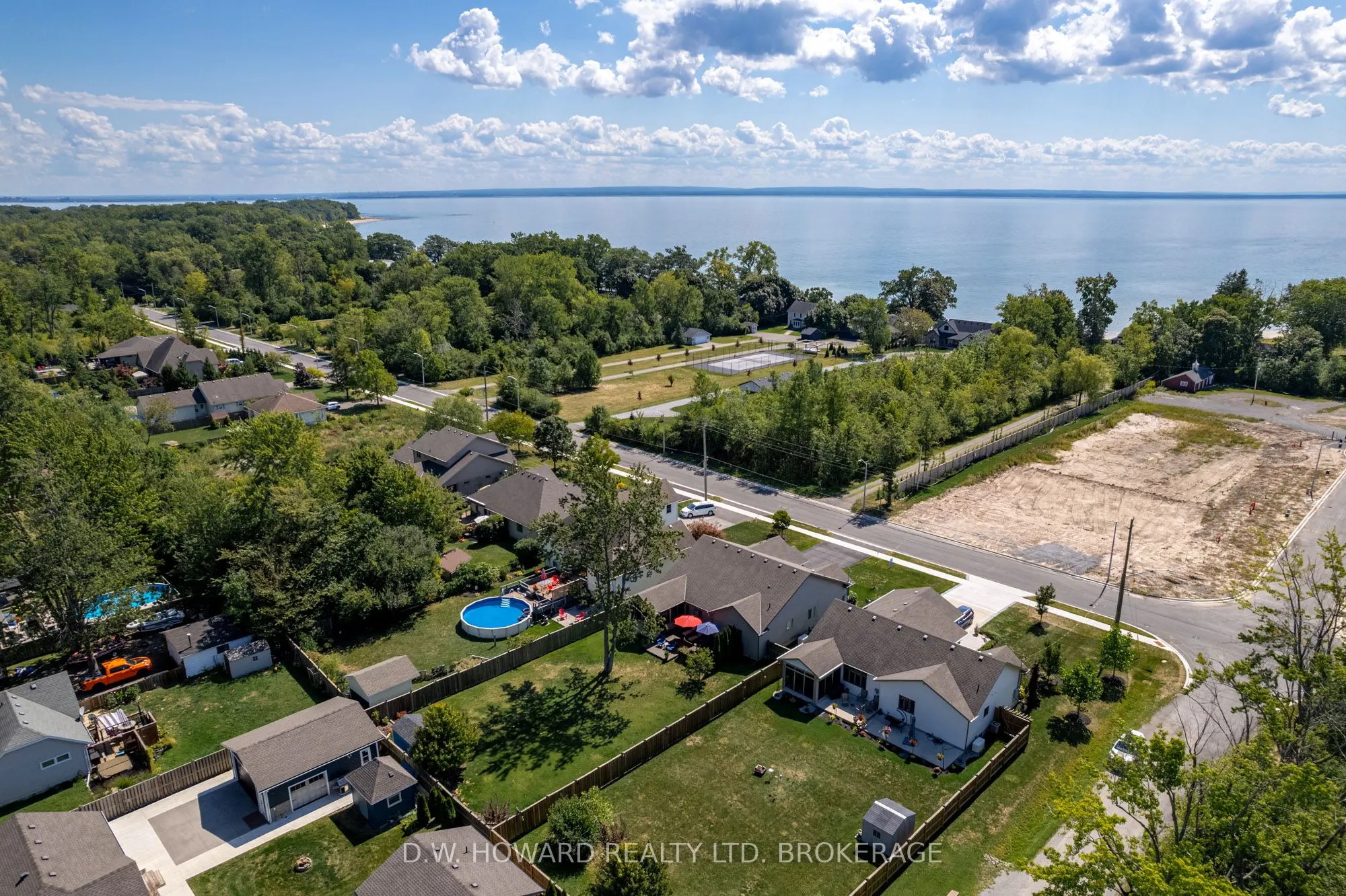 3270 Thunderbay Road