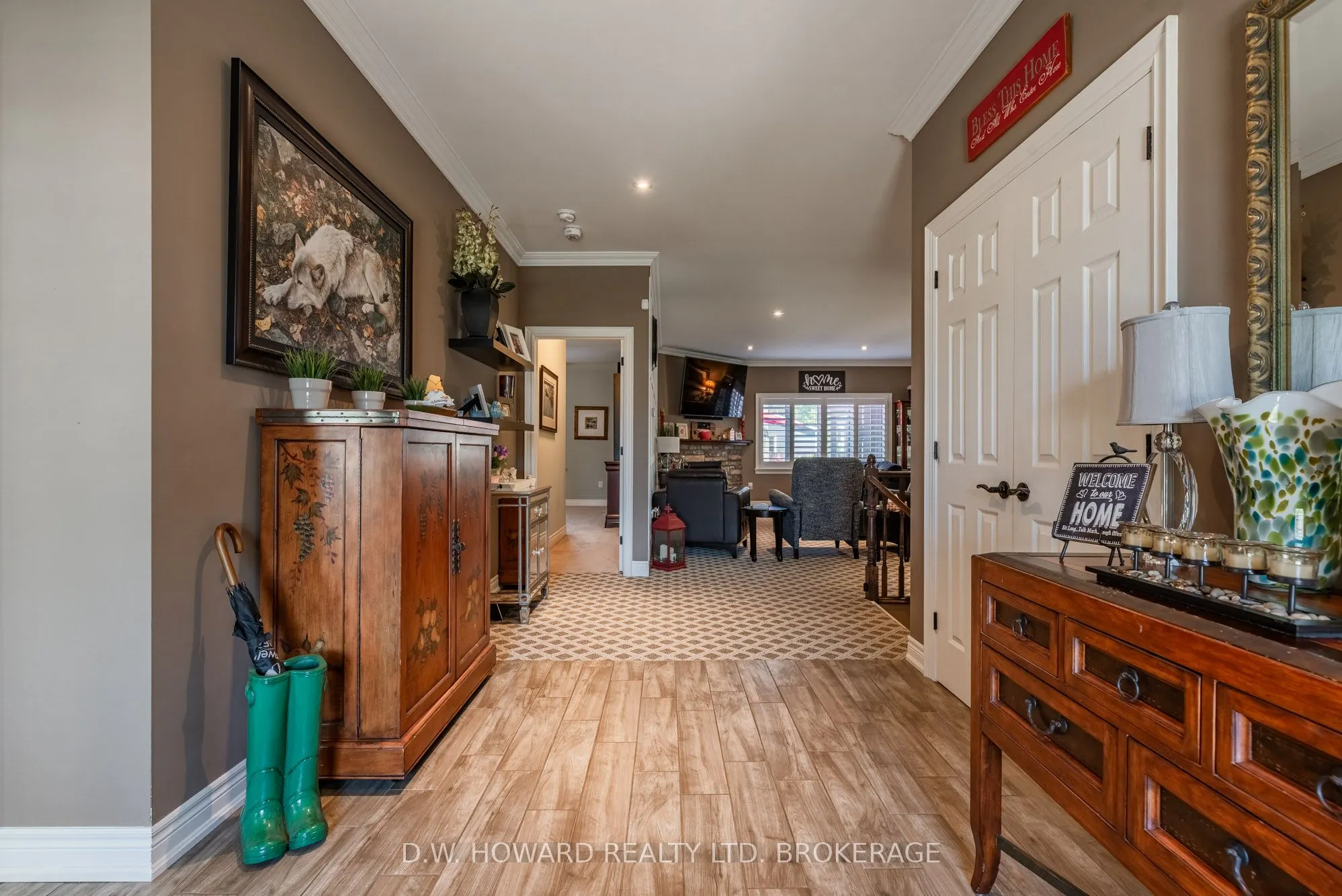 3270 Thunderbay Road
