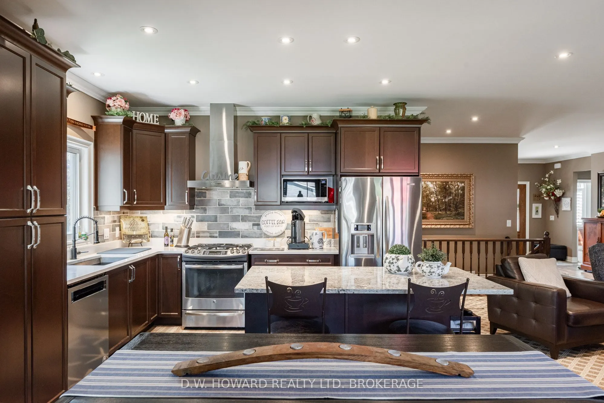 3270 Thunderbay Road