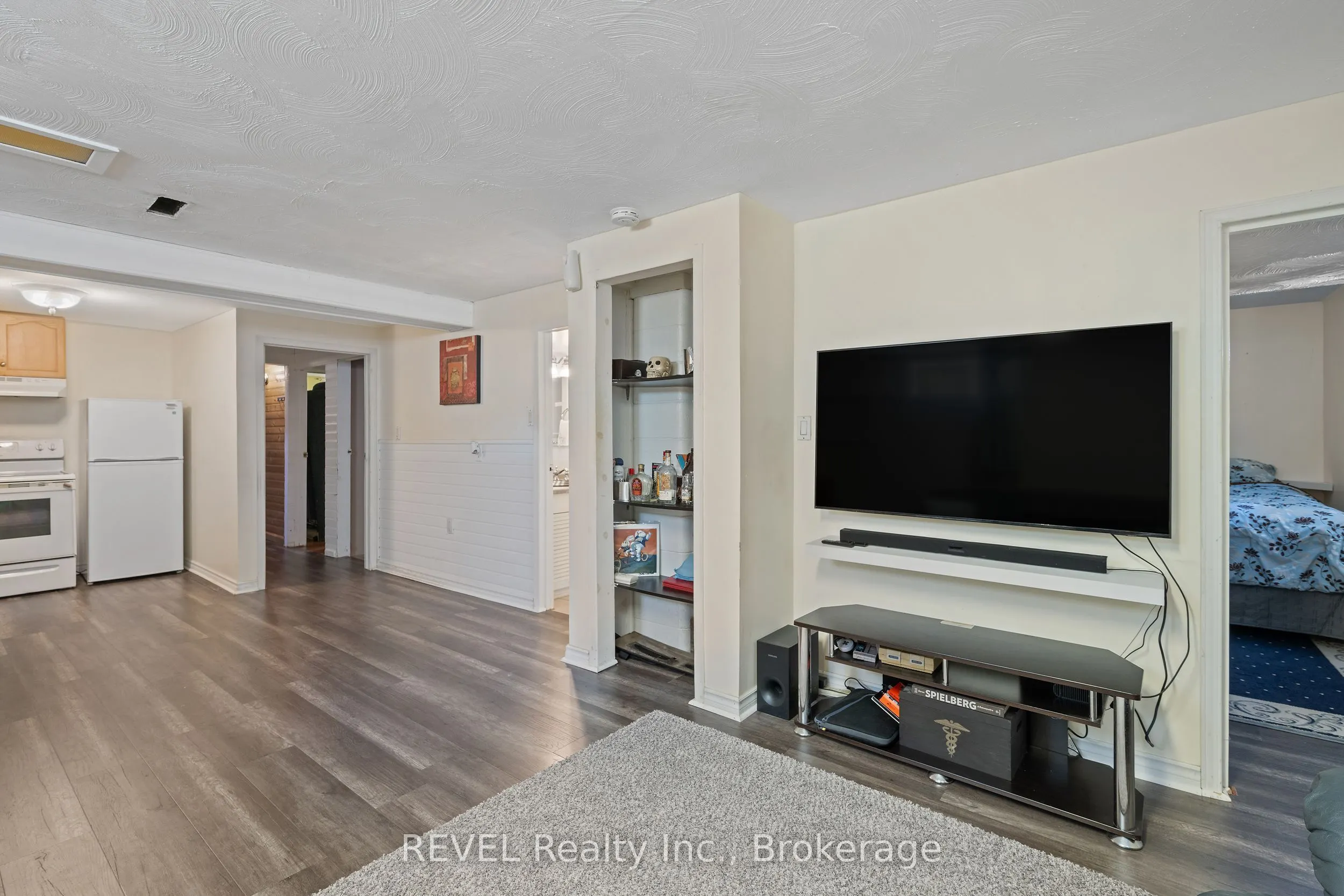 6571 Burdette Drive