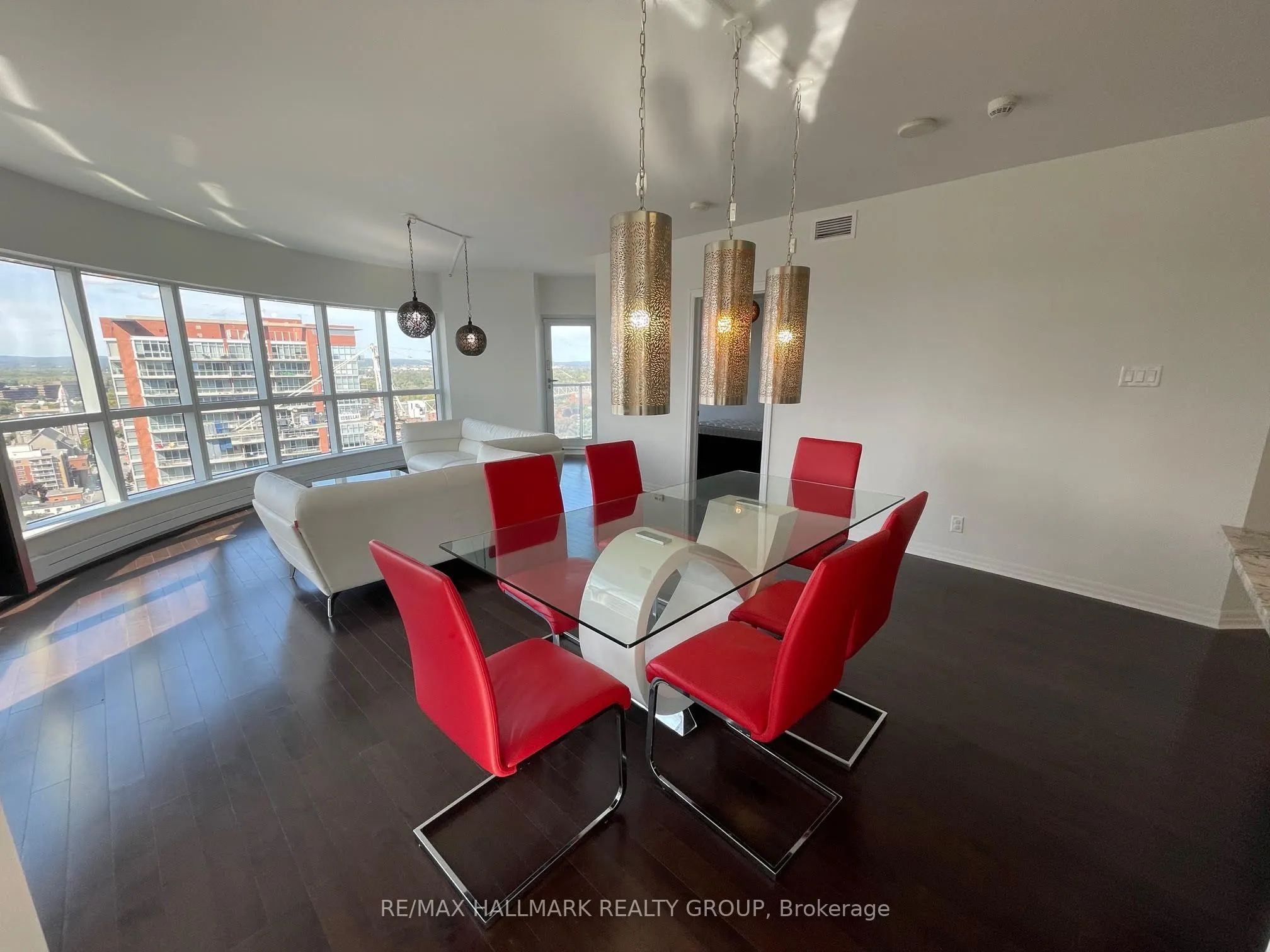 242 RIDEAU Street, #2201