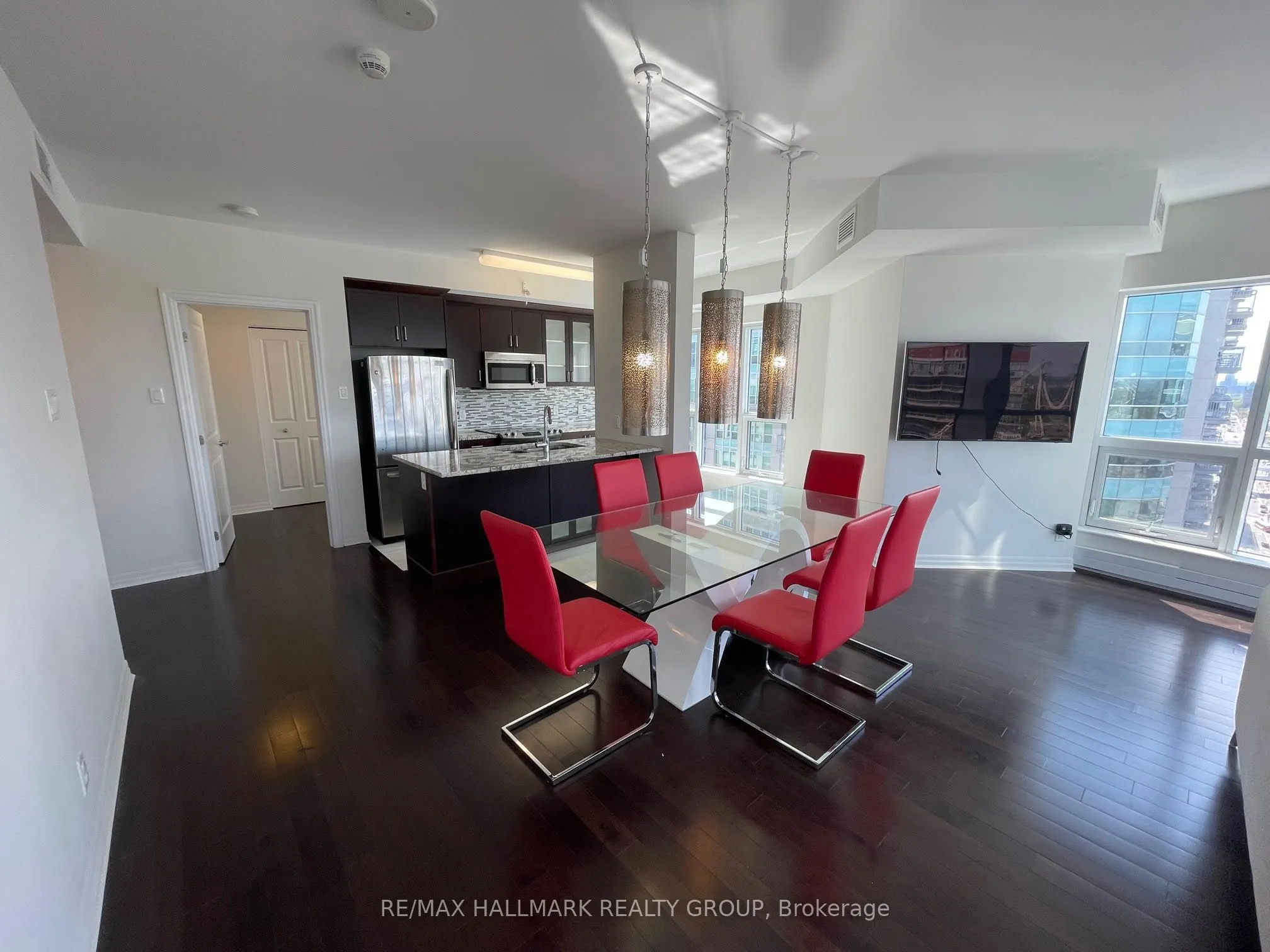 242 RIDEAU Street, #2201