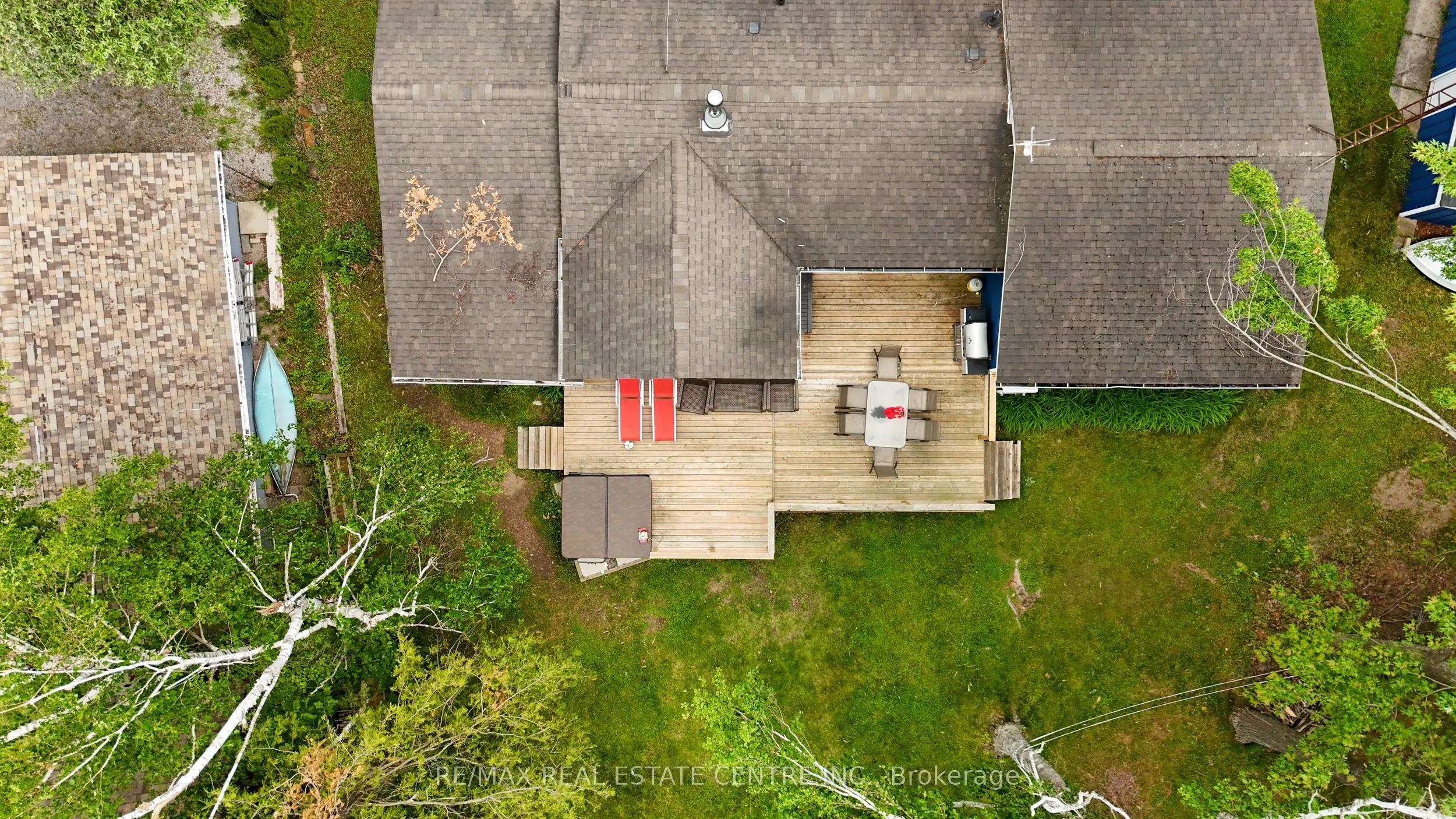 3012 Greenwood Lane
